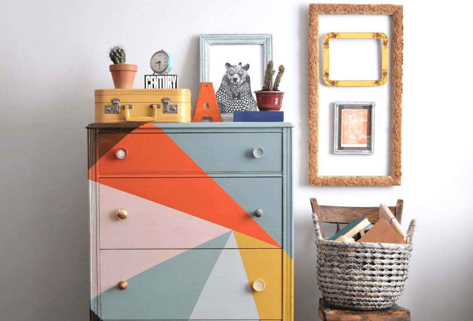 How to Chalk Paint Furniture (EVERYTHING you need to know!) • Refresh Living