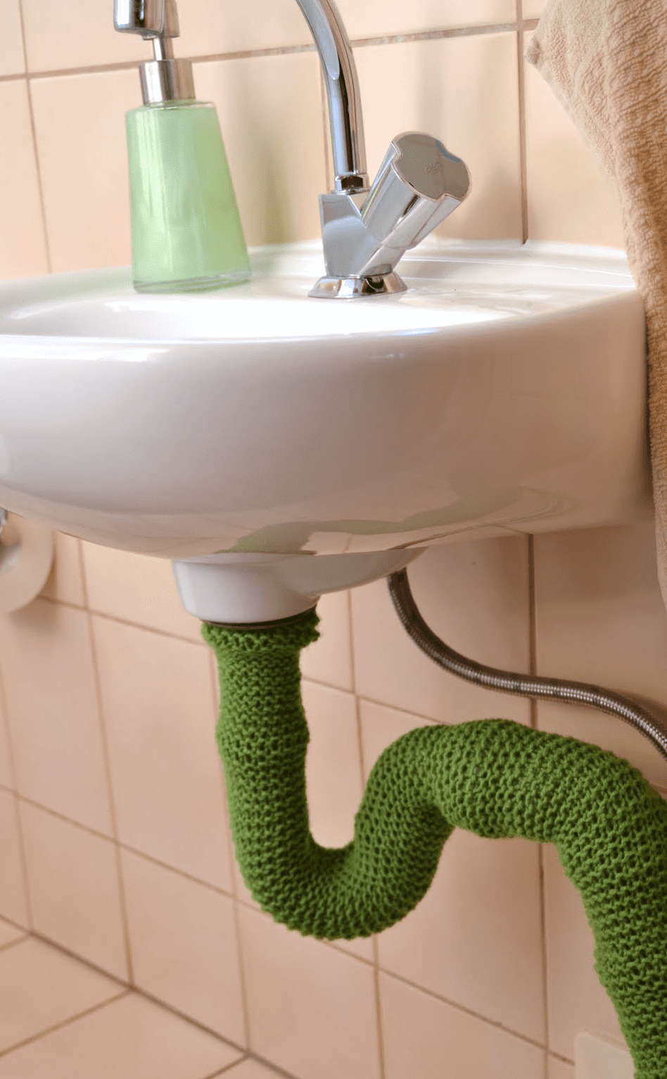 ideas for hiding pipes in bathroom