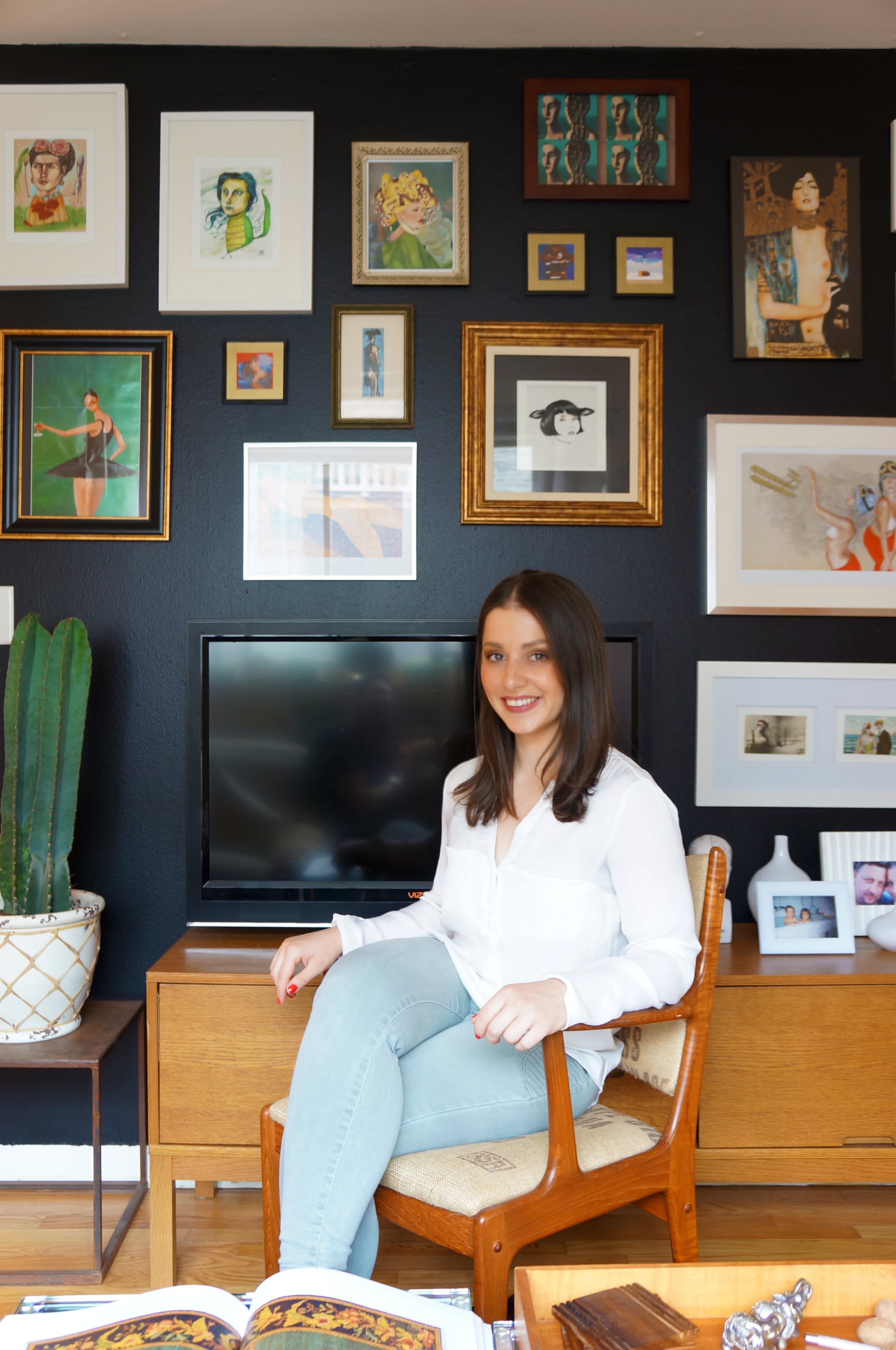 Sanja's Modern Art-Filled Chicago Apartment | Apartment Therapy