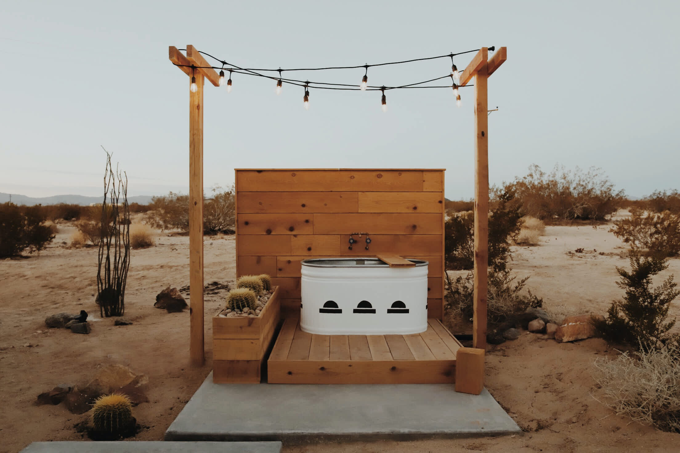 Couple Converts Joshua Tree Shack Into A Dream Home Apartment Therapy