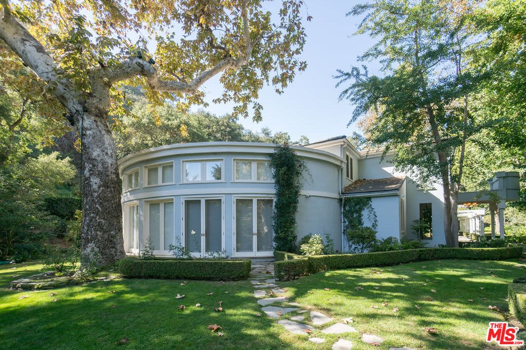 New Mom Serena Williams Lists Her Bel Air Bachelorette Pad for $12M ...