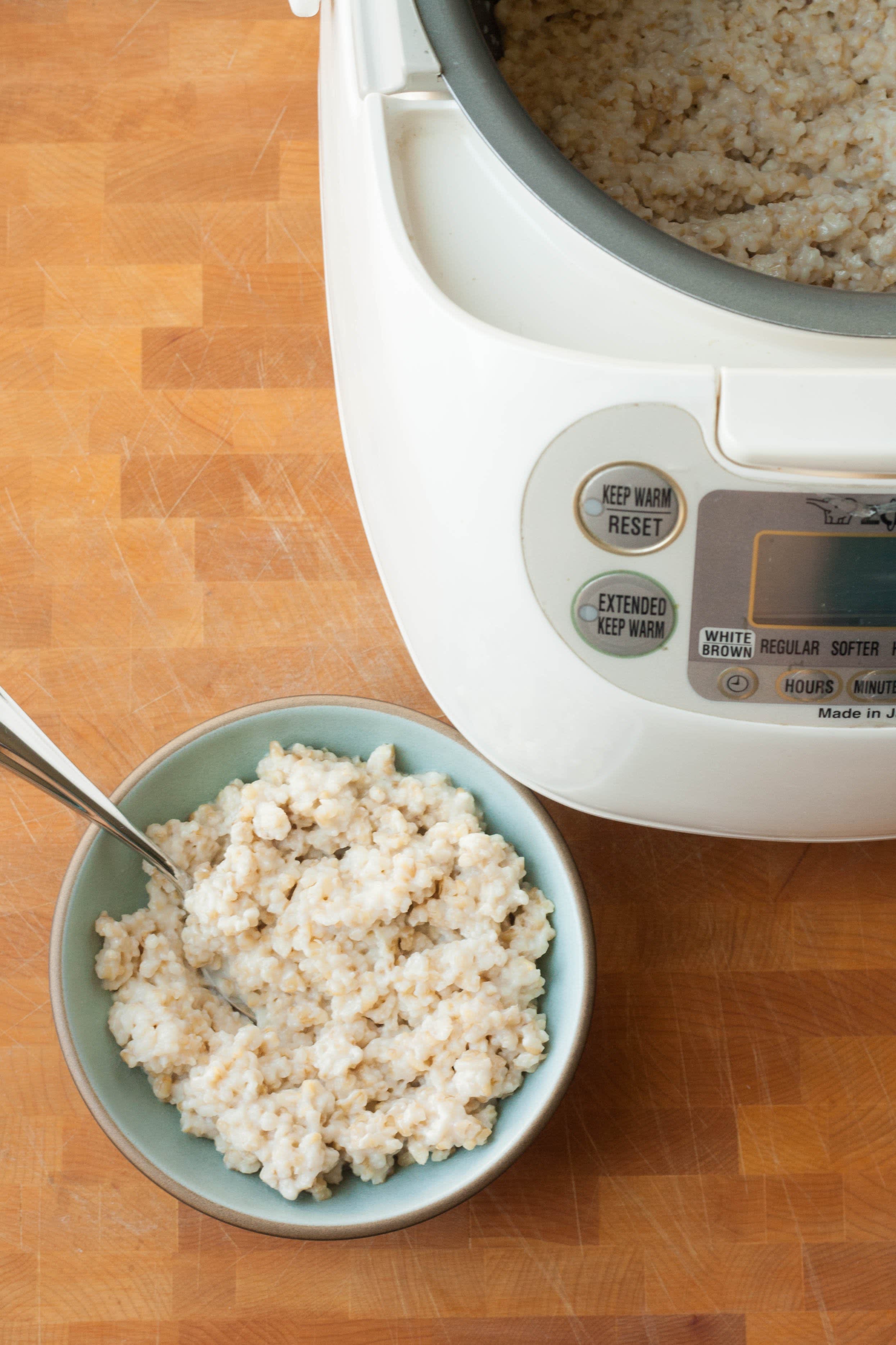 How to Make Oatmeal In a Rice Cooker (& Why It's Great)