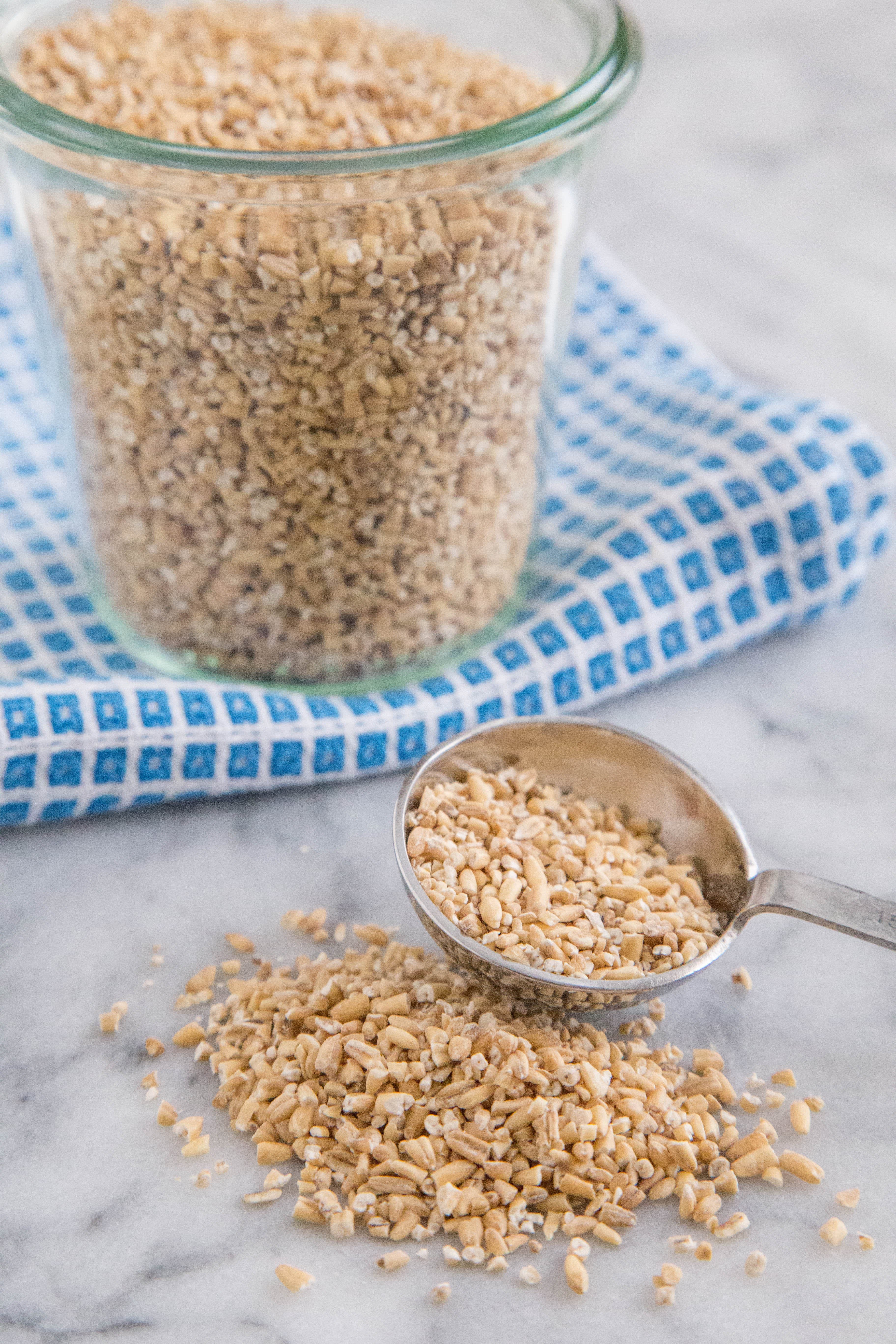 The Differences Between Rolled, Steel-Cut, Instant Oats, and More