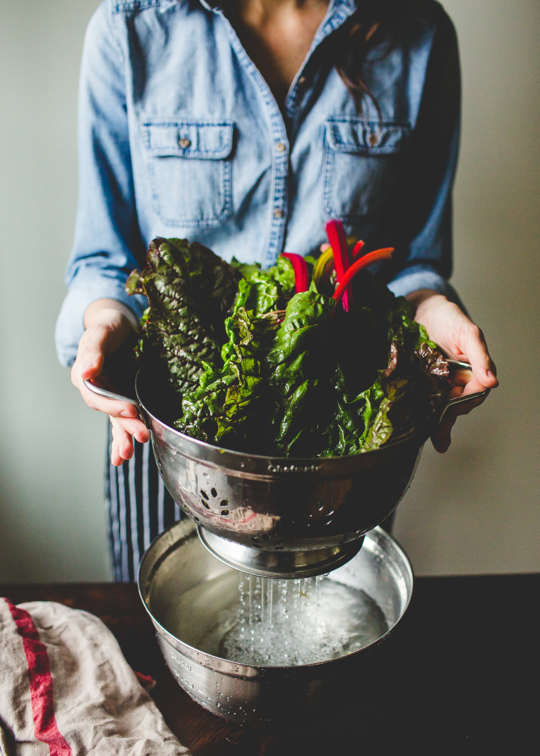 Food-safety expert reveals why washing your fruits and veggies is important