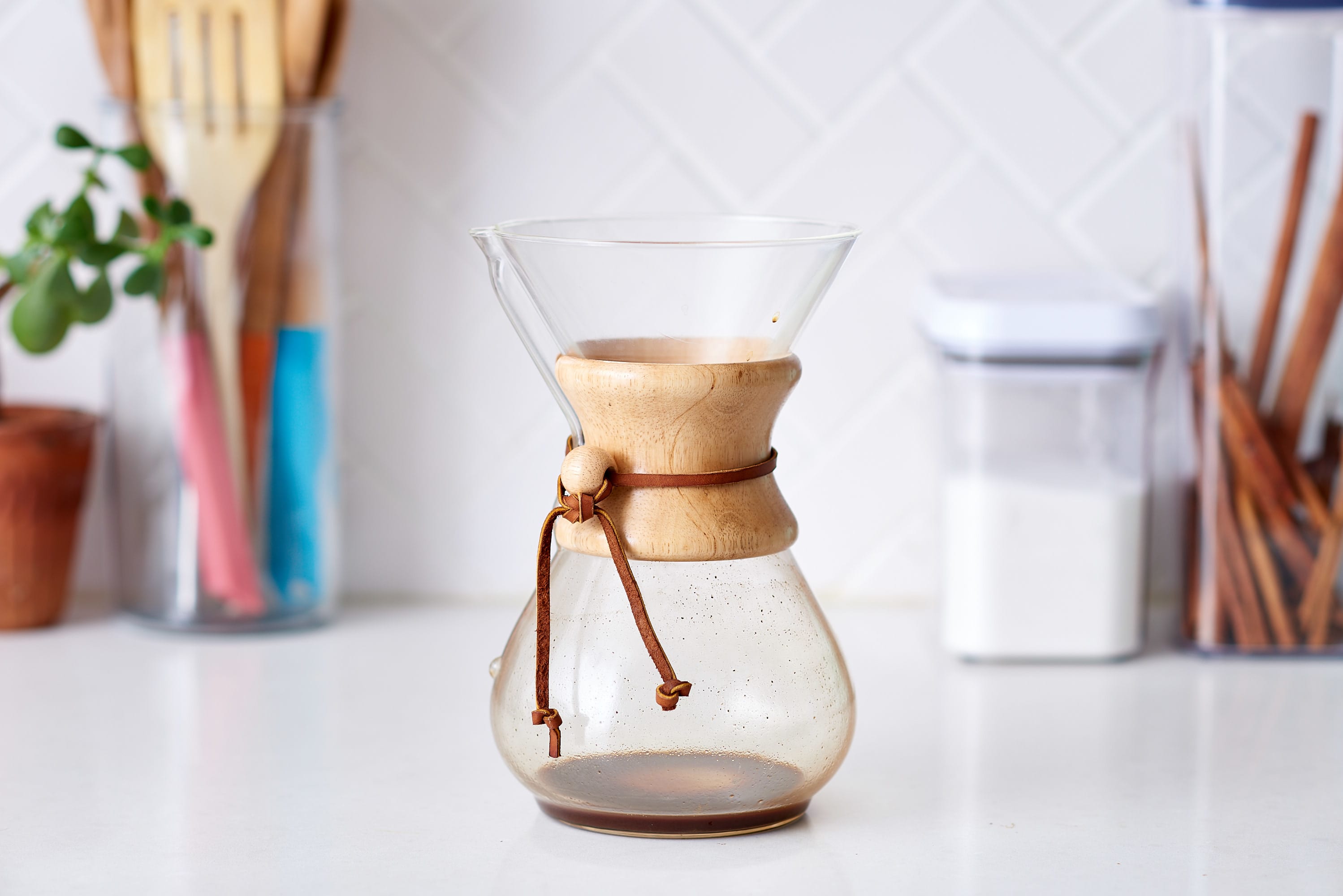 The Quick, Easy and Effective Way to Clean a Chemex – Hayman Coffee
