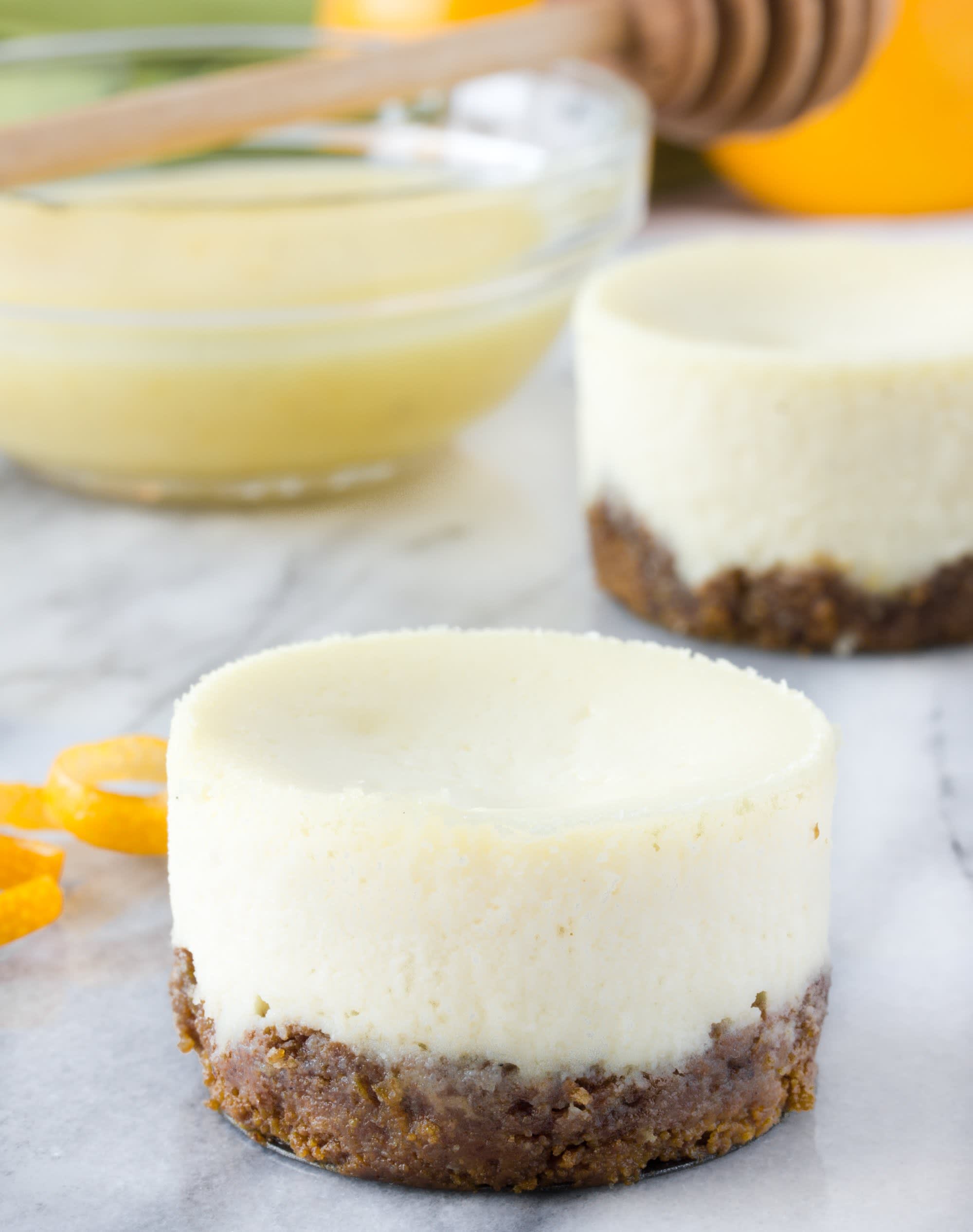 Miniature Cheesecake Pan Review & Miniature Lemon Goat Cheese Cheesecake