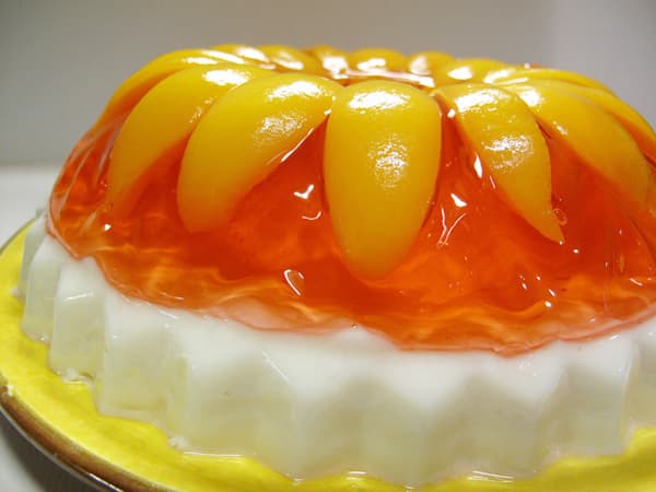 Peaches & Cream Jello Mold • ColMoni's Catering