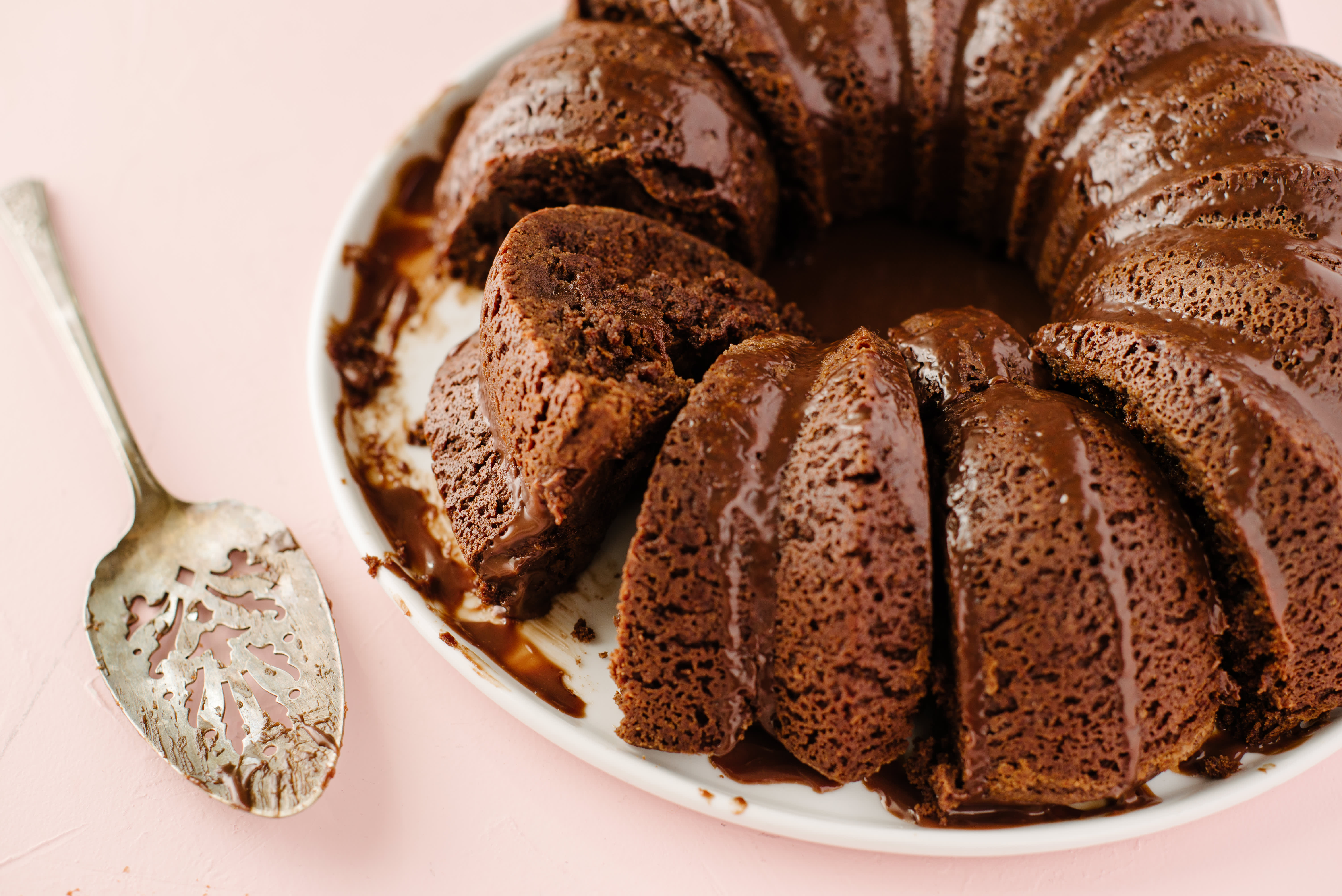 Instant Pot Molten Chocolate Bundt Cake - DadCooksDinner