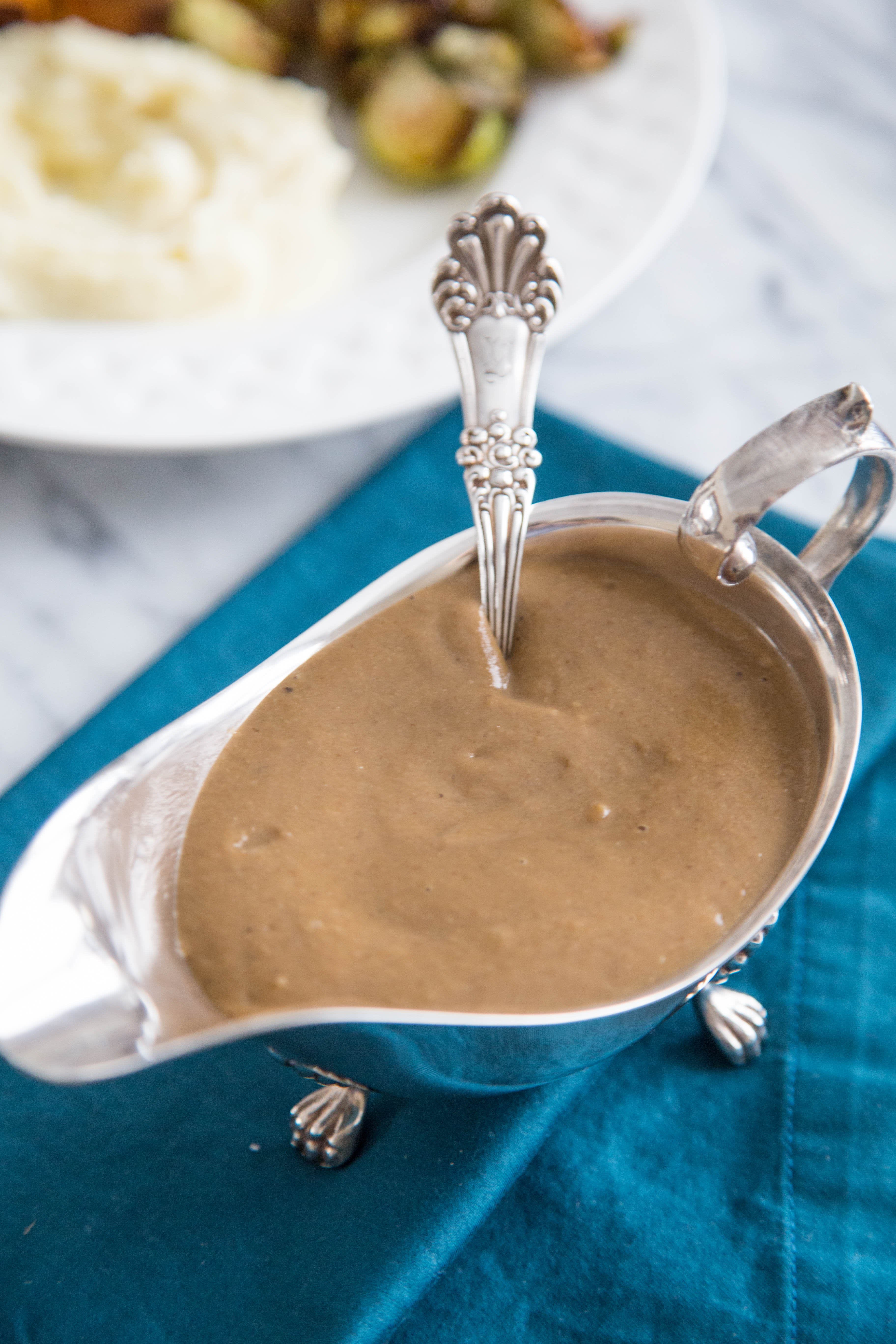 Vegan Gravy with Caramelized Onions - Champagne Tastes®