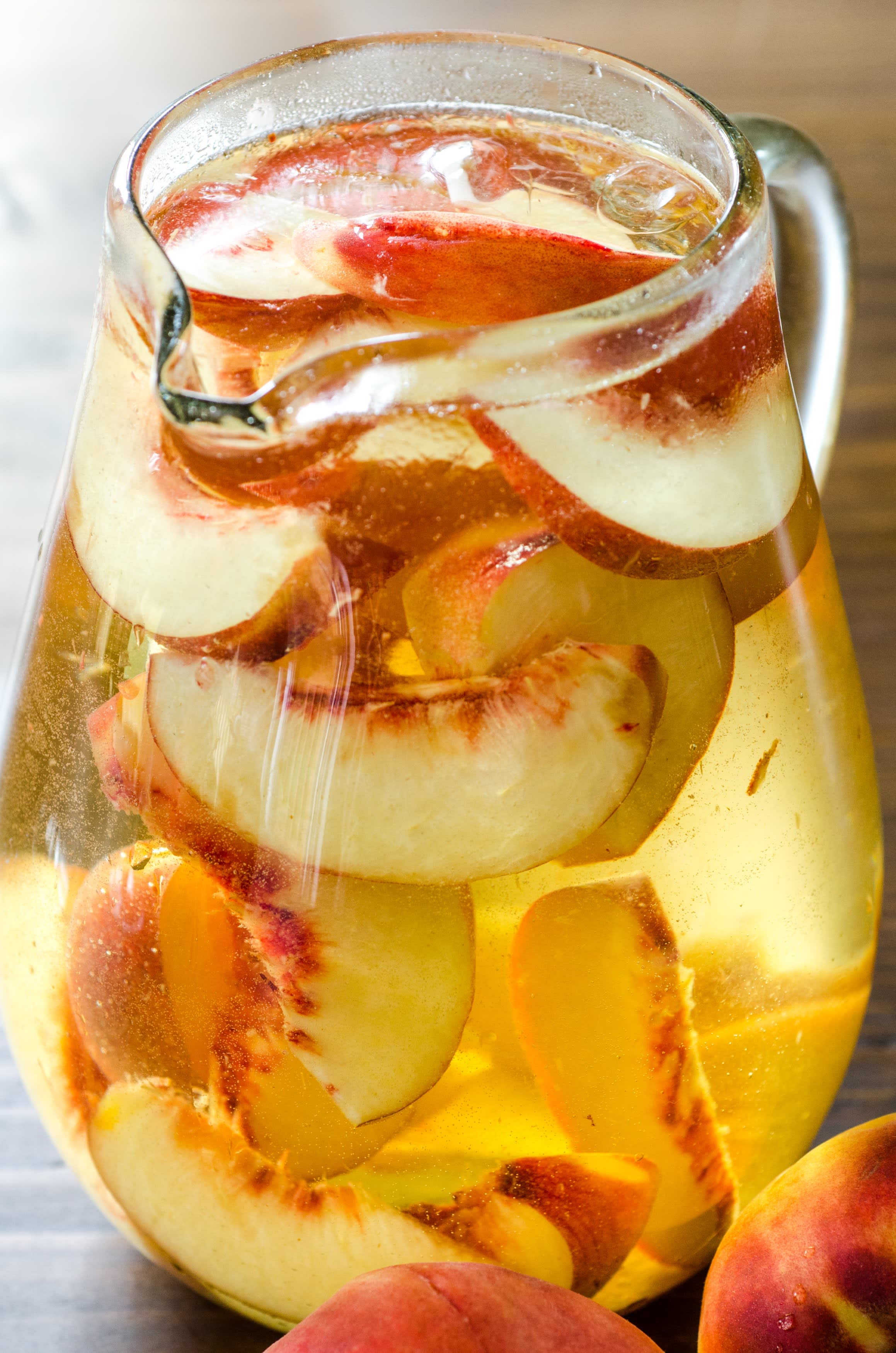 Sparkling Peach White Sangria Recipe