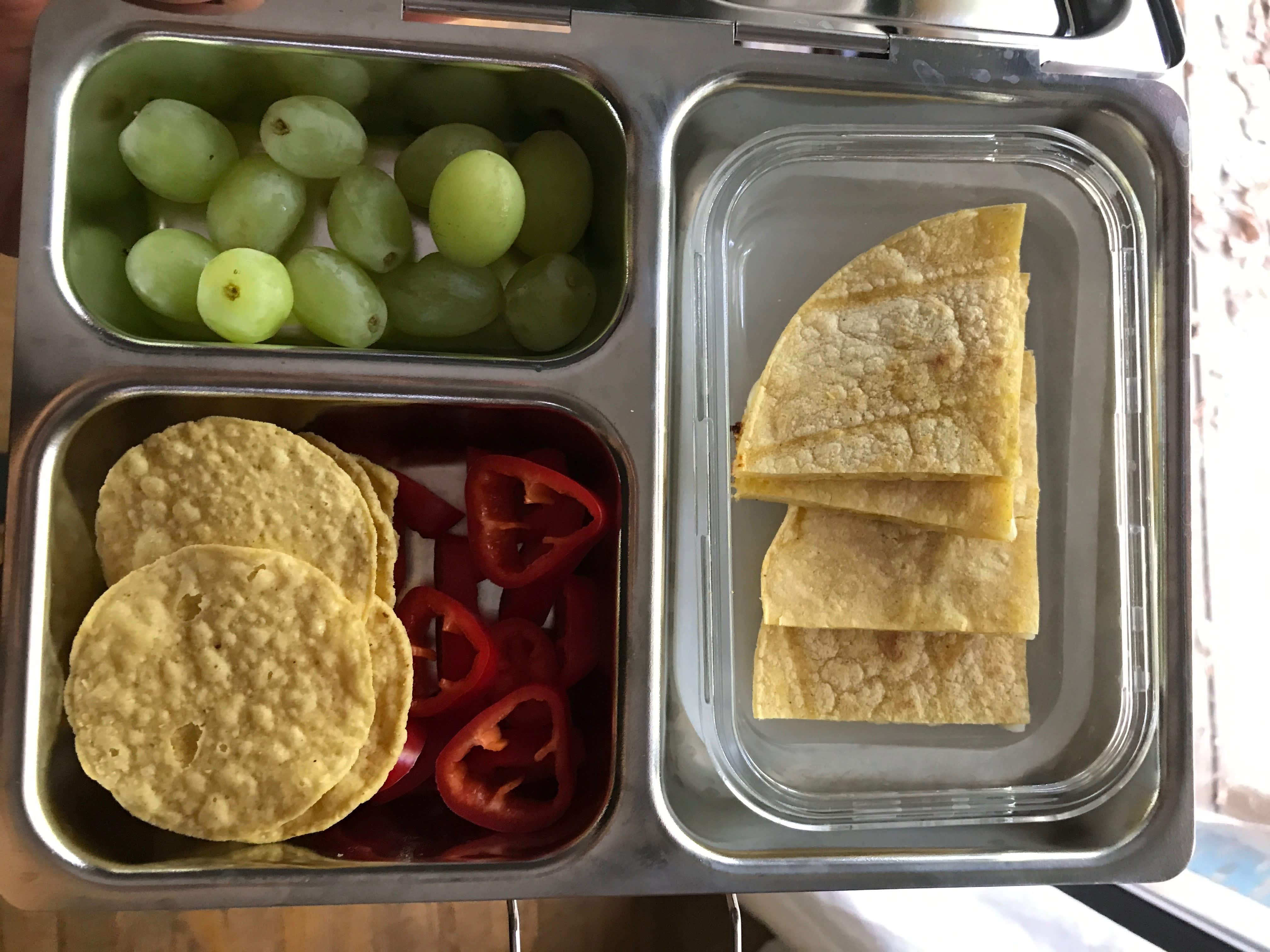 Review: Rubbermaid Bento Boxes and Toppers + a giveaway - Crafty Nest