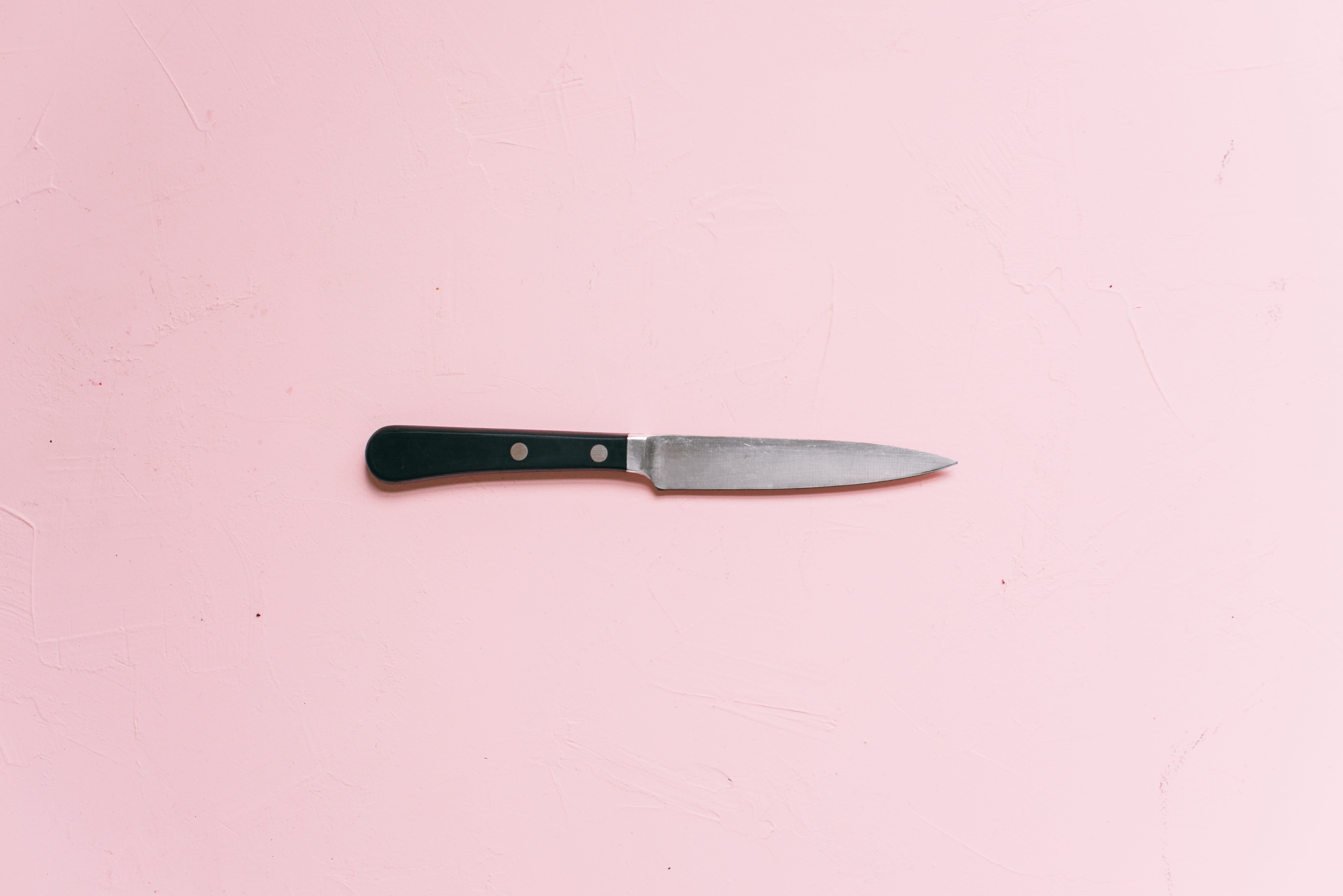 3 Types of Kitchen Knives Everyone Needs