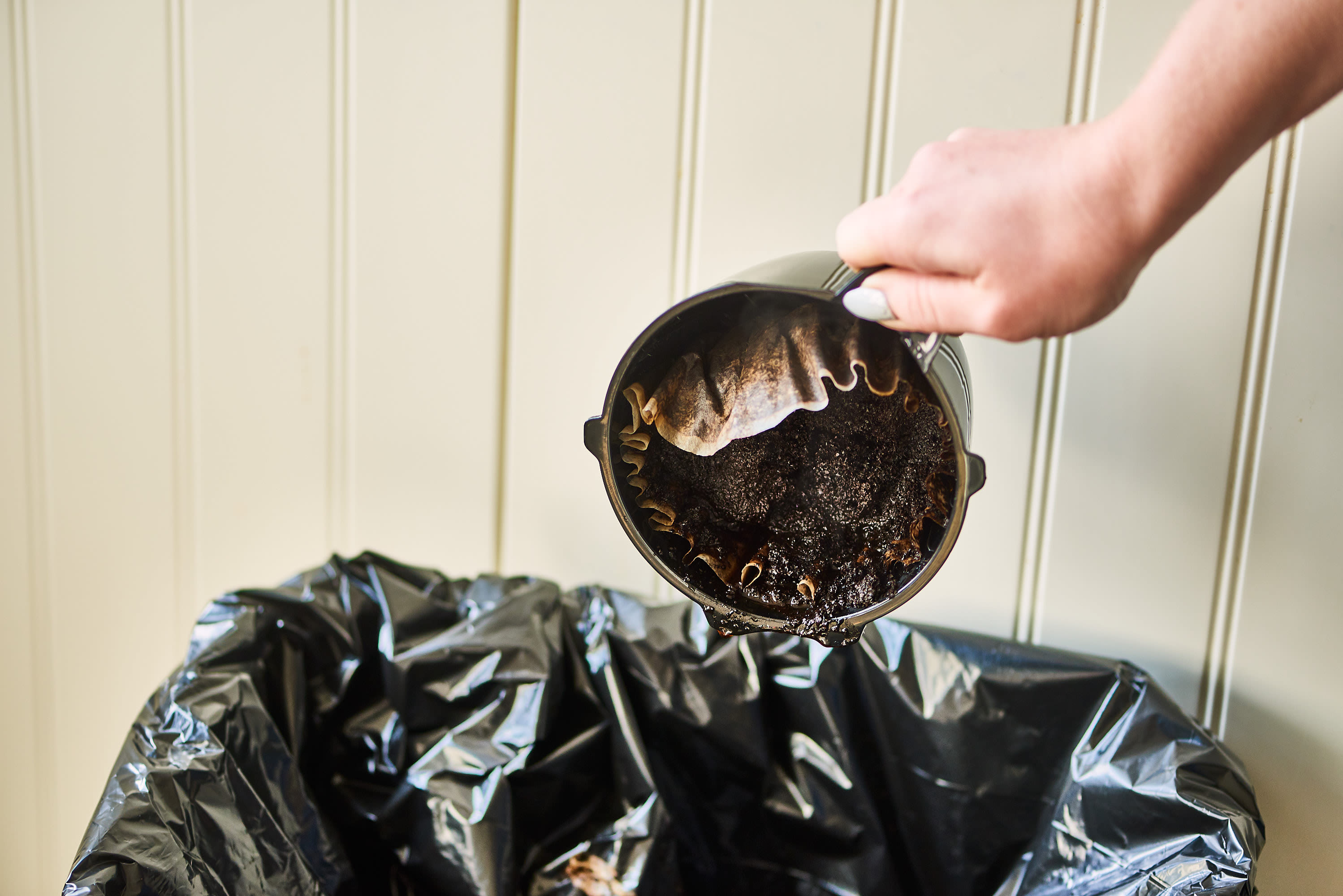 How To Clean a Coffee Maker with Vinegar