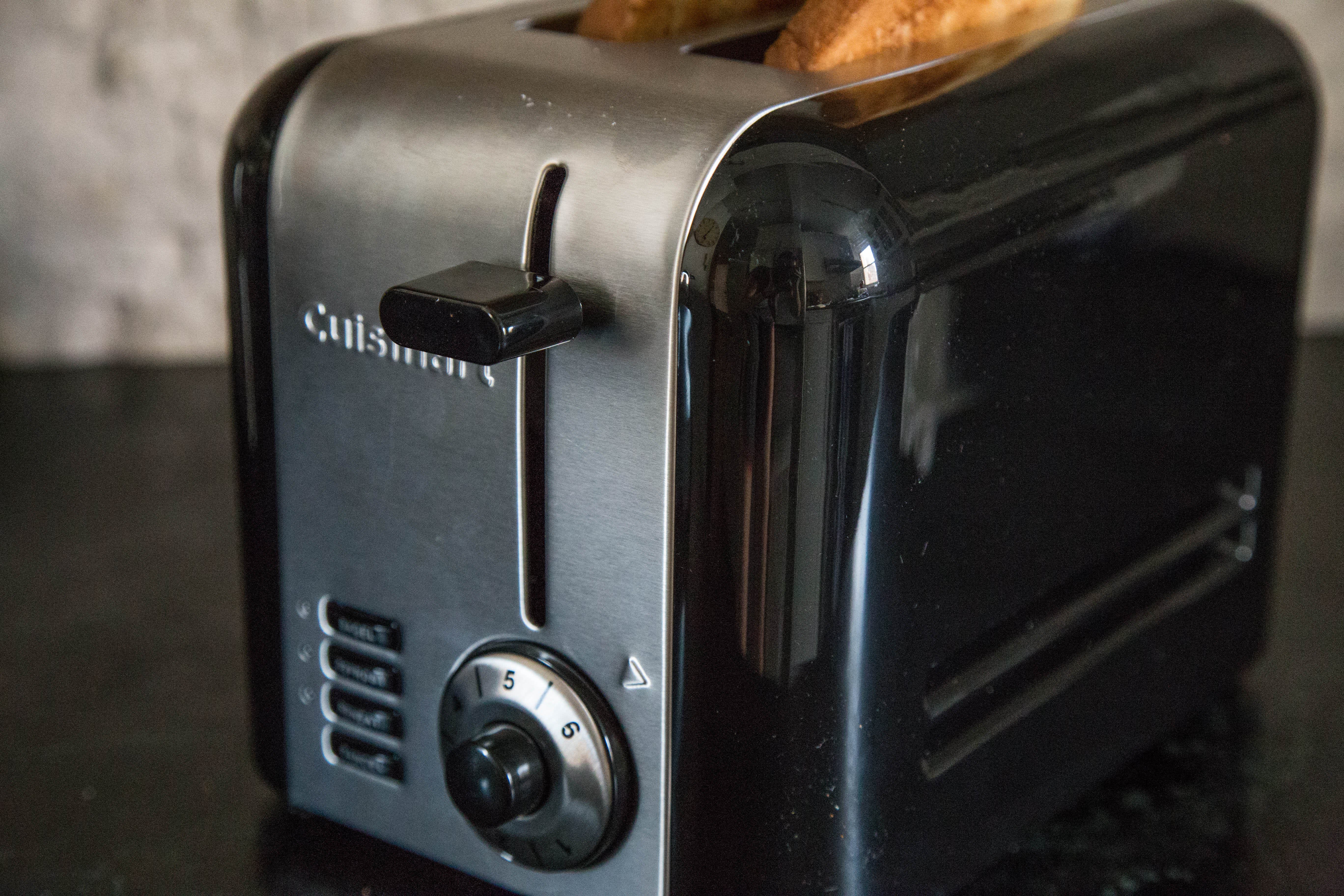 Best Buy: Cuisinart 2 Slice Compact Stainless Toaster Black/Stainless  CPT-320P1