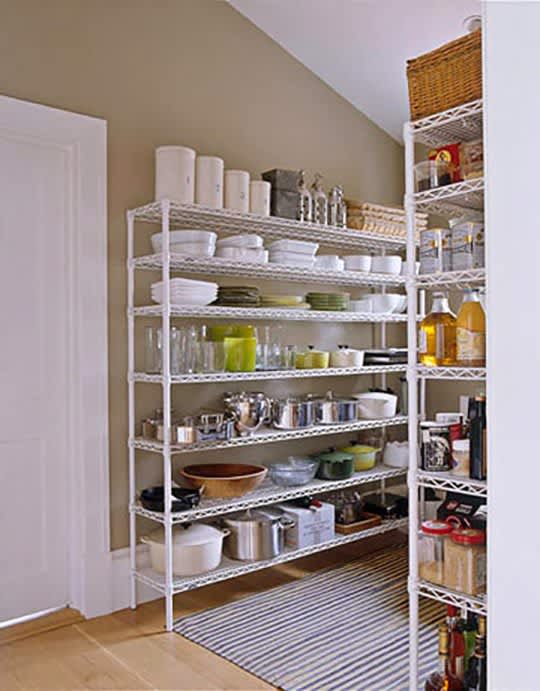 Styling Wire Shelves in the Kitchen