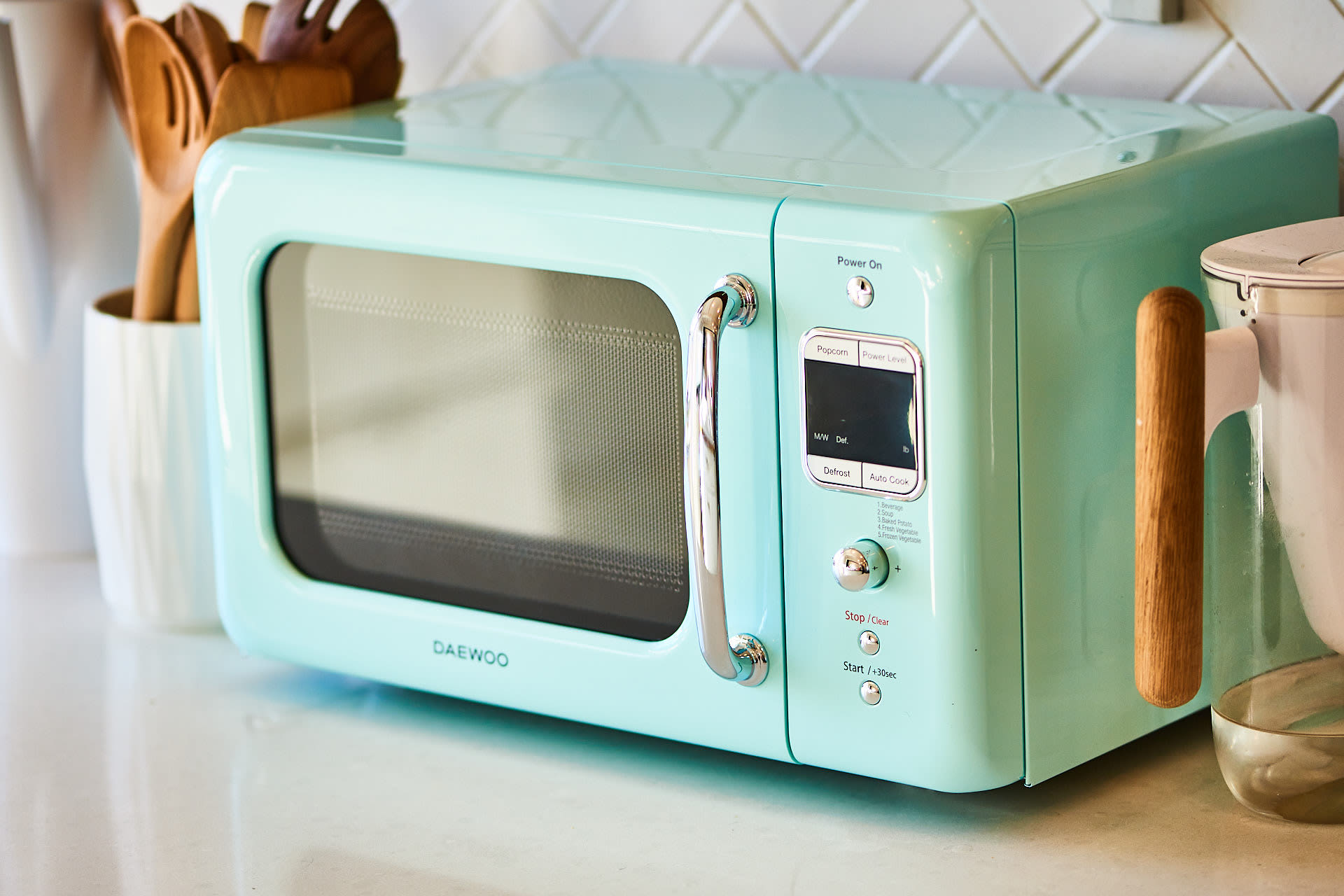 The Best Way to Clean Dirty Microwave Oven At Home 