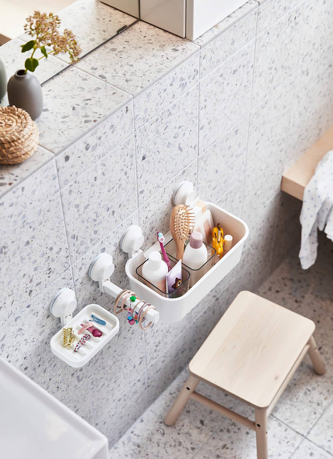 18 Drill Free, Renter Friendly Ways to Organize Your Bathroom ...