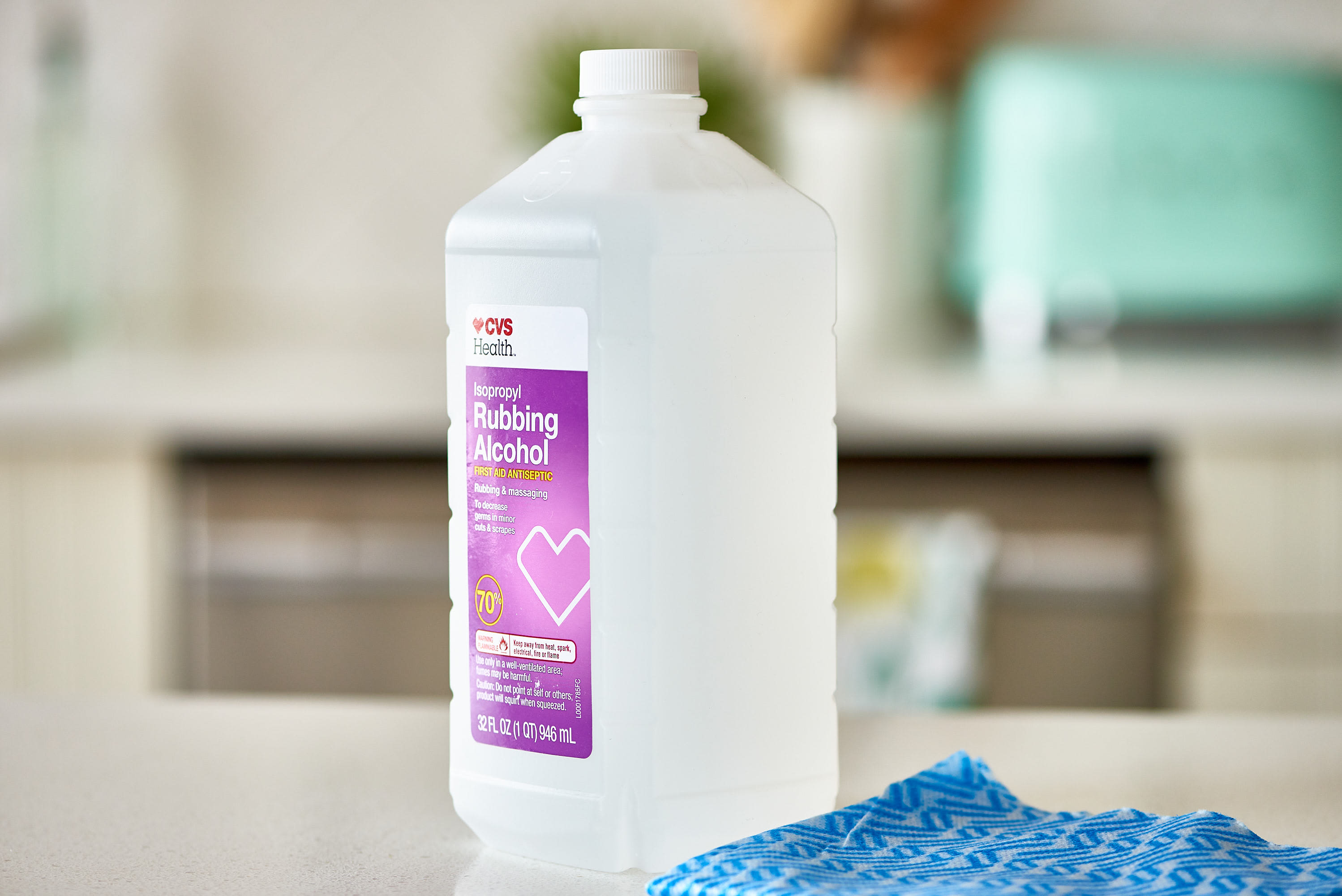 Isopropyl Alcohol 70%, (32 oz) Quart