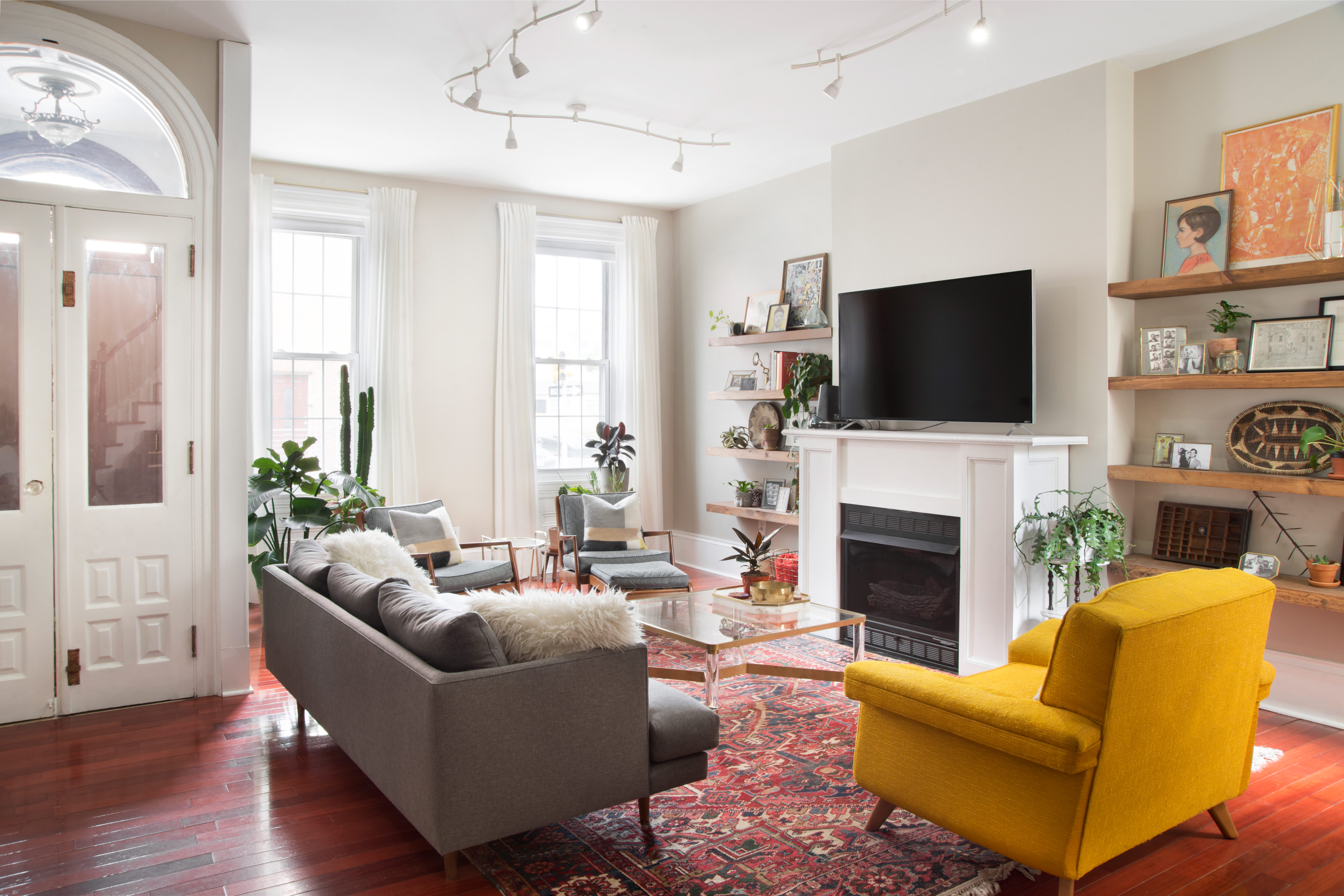 Philadelphia House Tour An Updated 1860s Row Home Apartment Therapy