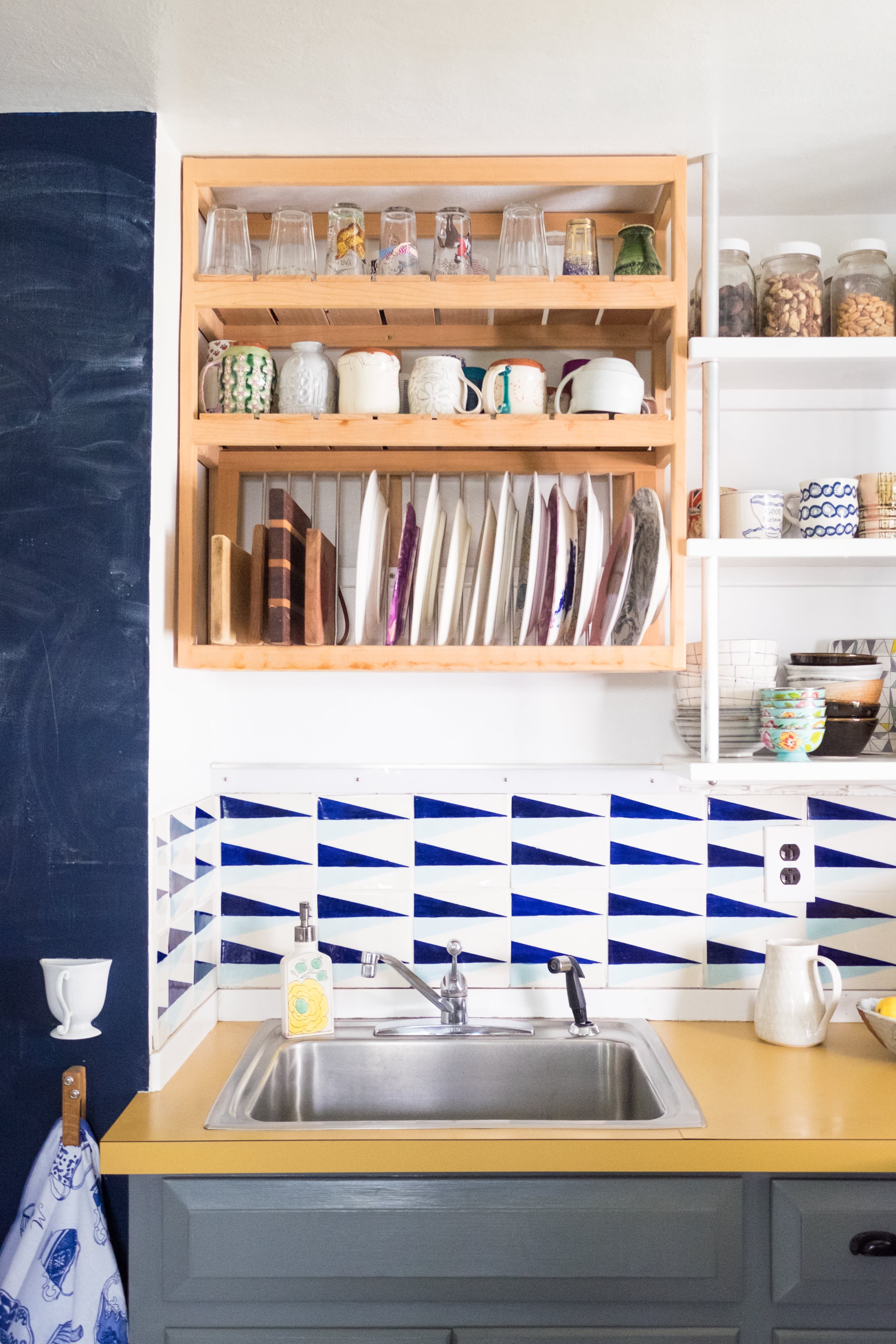 How to organize long and narrow kitchen cabinets