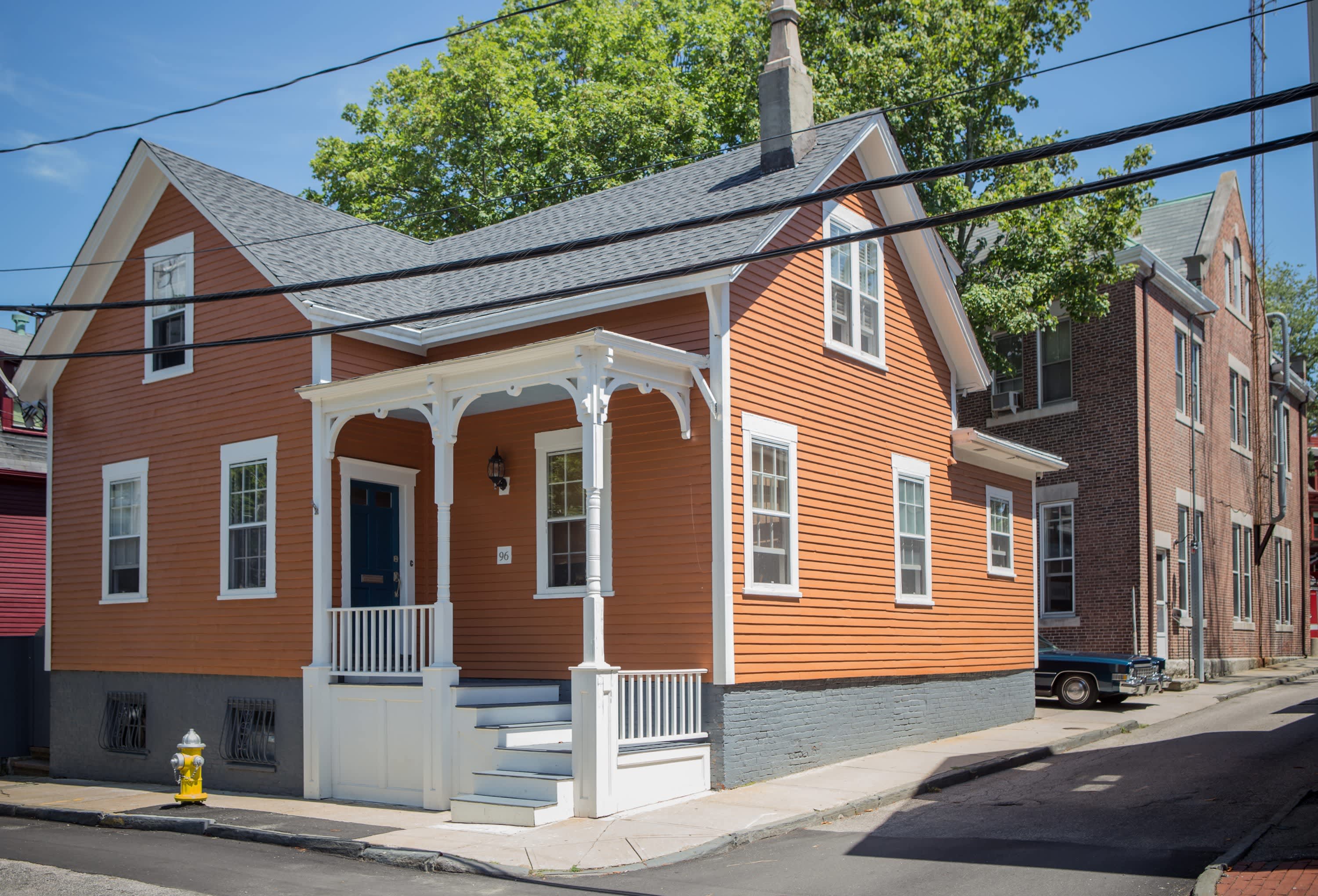 House Tour: Color and Pattern in a Rhode Island House | Apartment Therapy