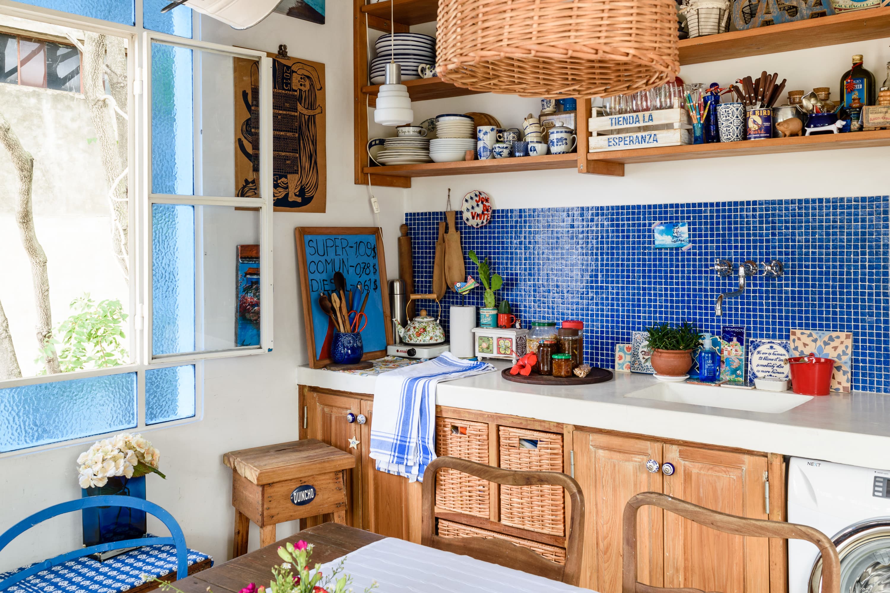 How to Clean Kitchen Backsplash Tiles - kellydesigns