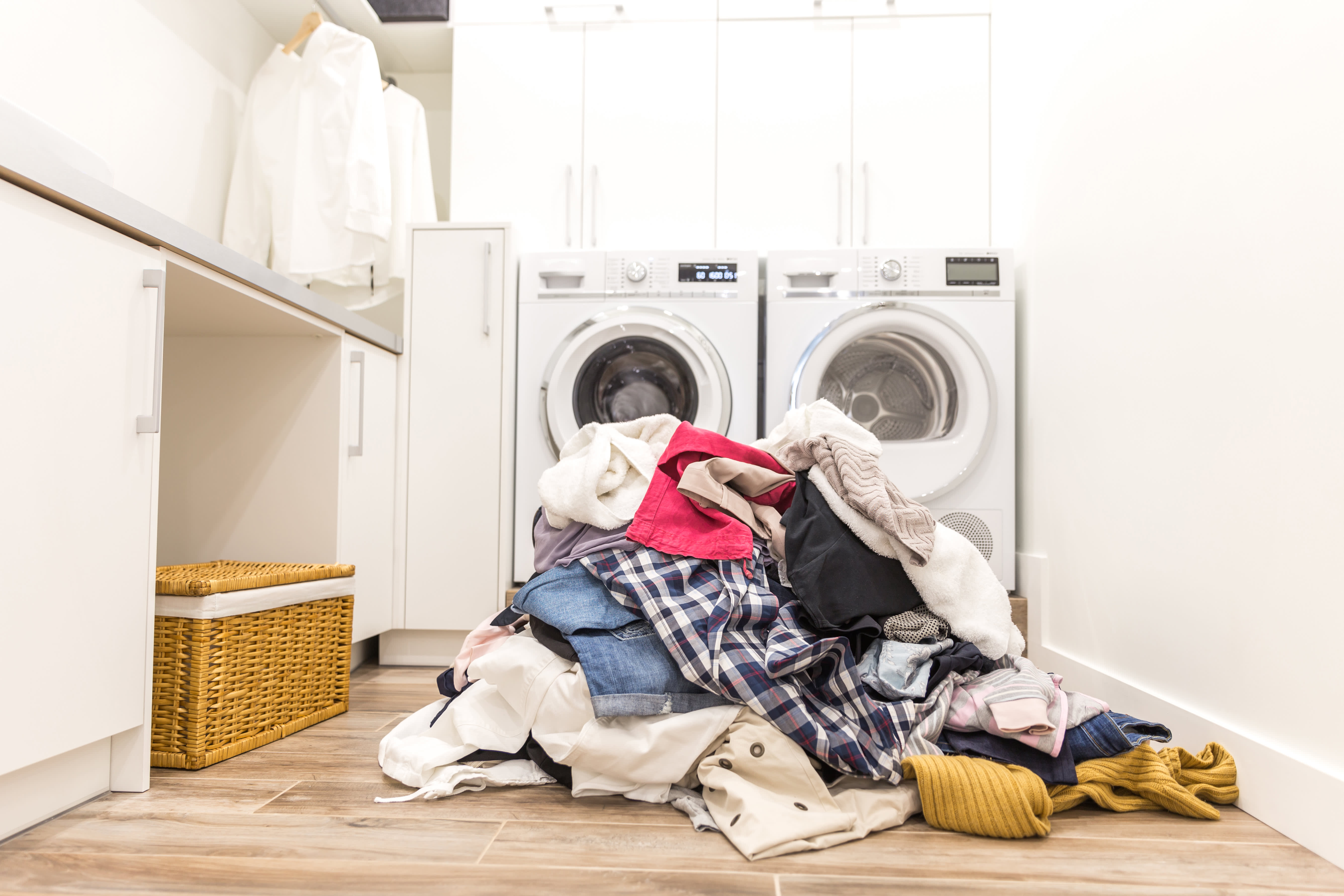 Laundry Jet - The Powered Laundry Chute