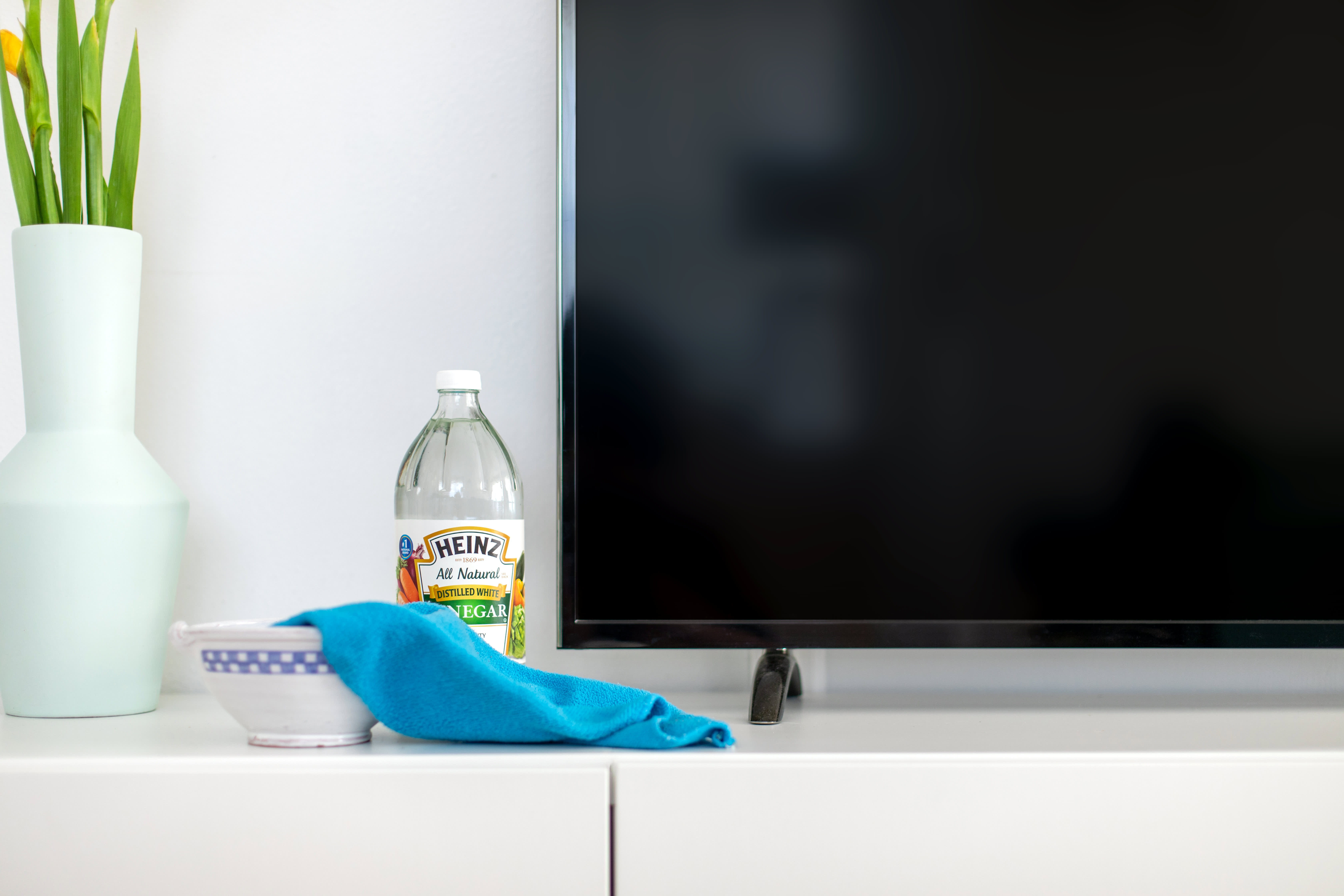 The Only Minimalist Cleaning Supplies You'll Ever Need - This Simple Balance