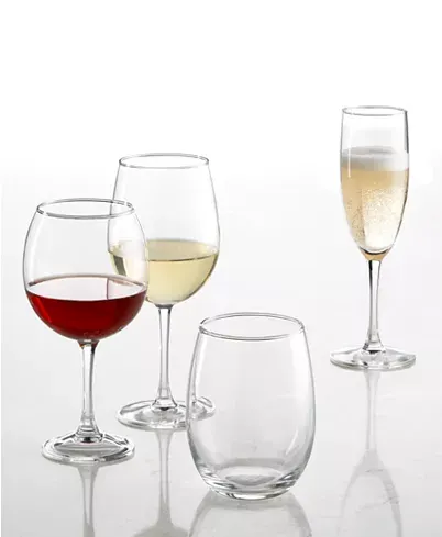 https://cdn.apartmenttherapy.info/image/upload/v1568133508/at/product%20listing/martha_stewart_essentials_glassware_collection.webp