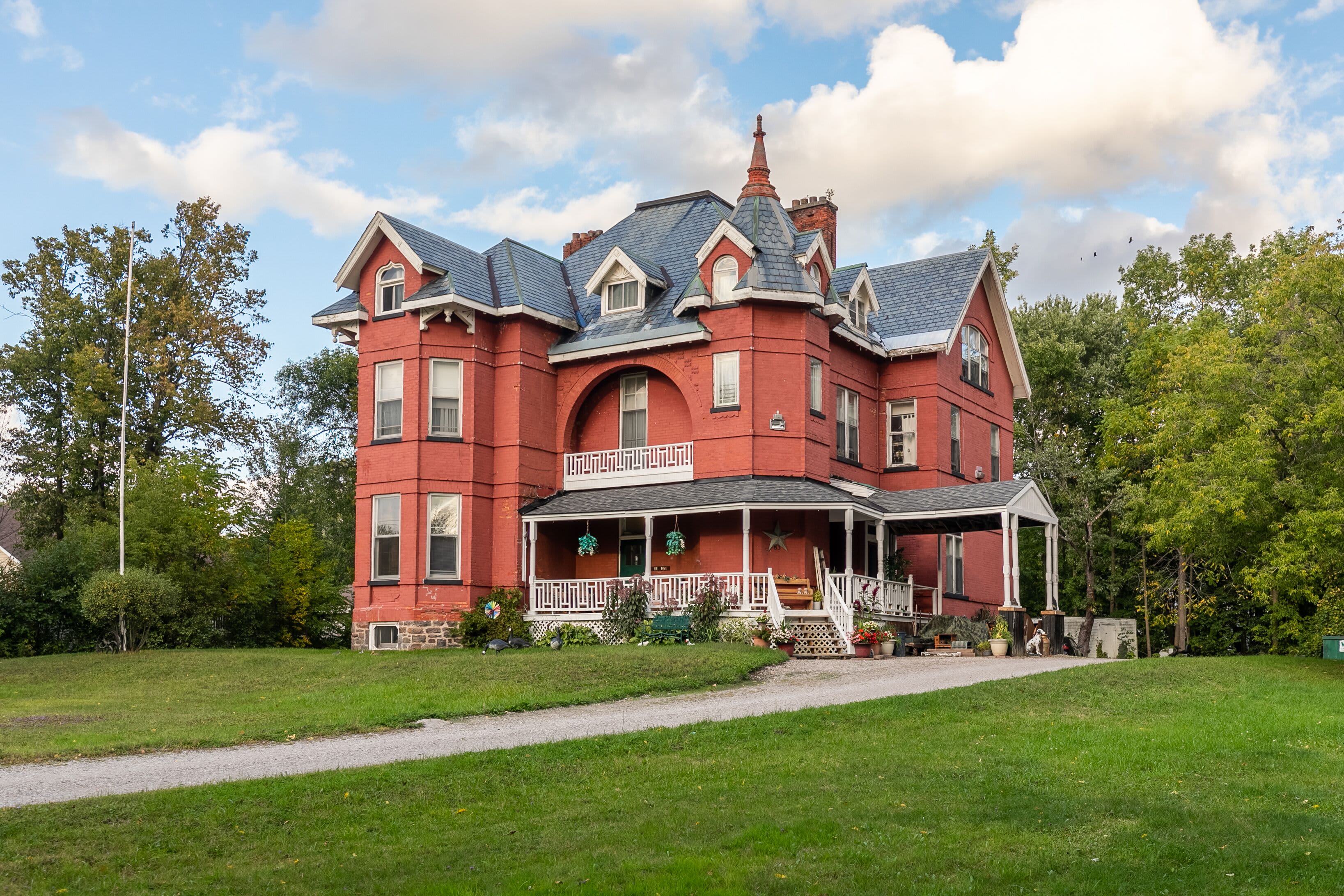 Cheap Halloween Airbnb Rentals  Apartment Therapy