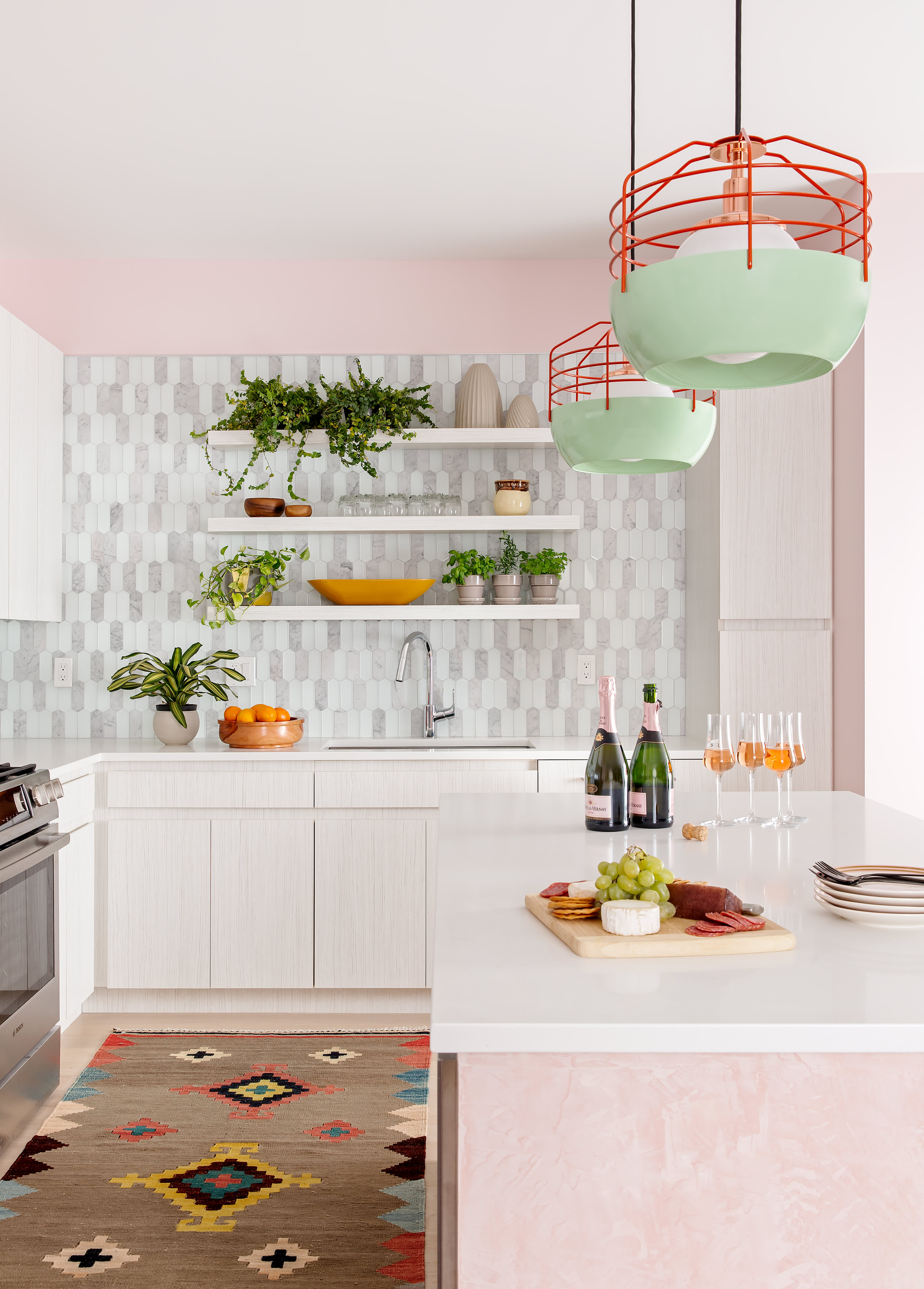 What Colors Go With Light Pink? 9 of the Best Options