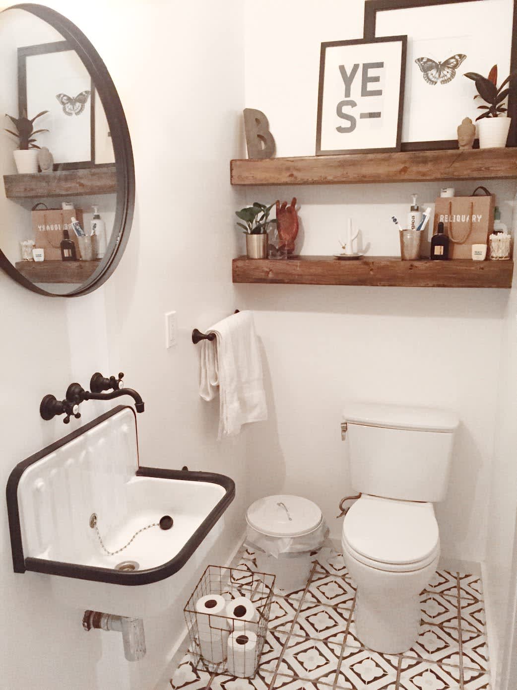 26 SImple Bathroom Wall Storage Ideas - Shelterness