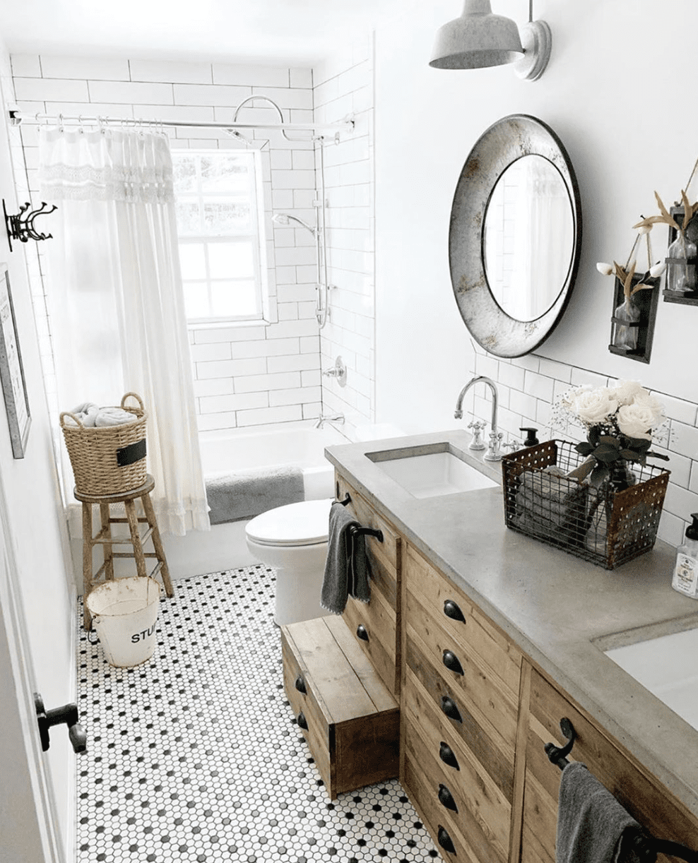 The Best Farmhouse Bathroom Decor Farmhouse Bathroom Decor Ideas Apartment Therapy