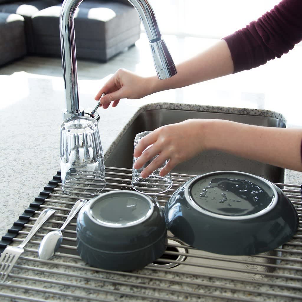 30+ Best Sink Caddy Organizers for Big and Tiny Kitchens – All About Tidy