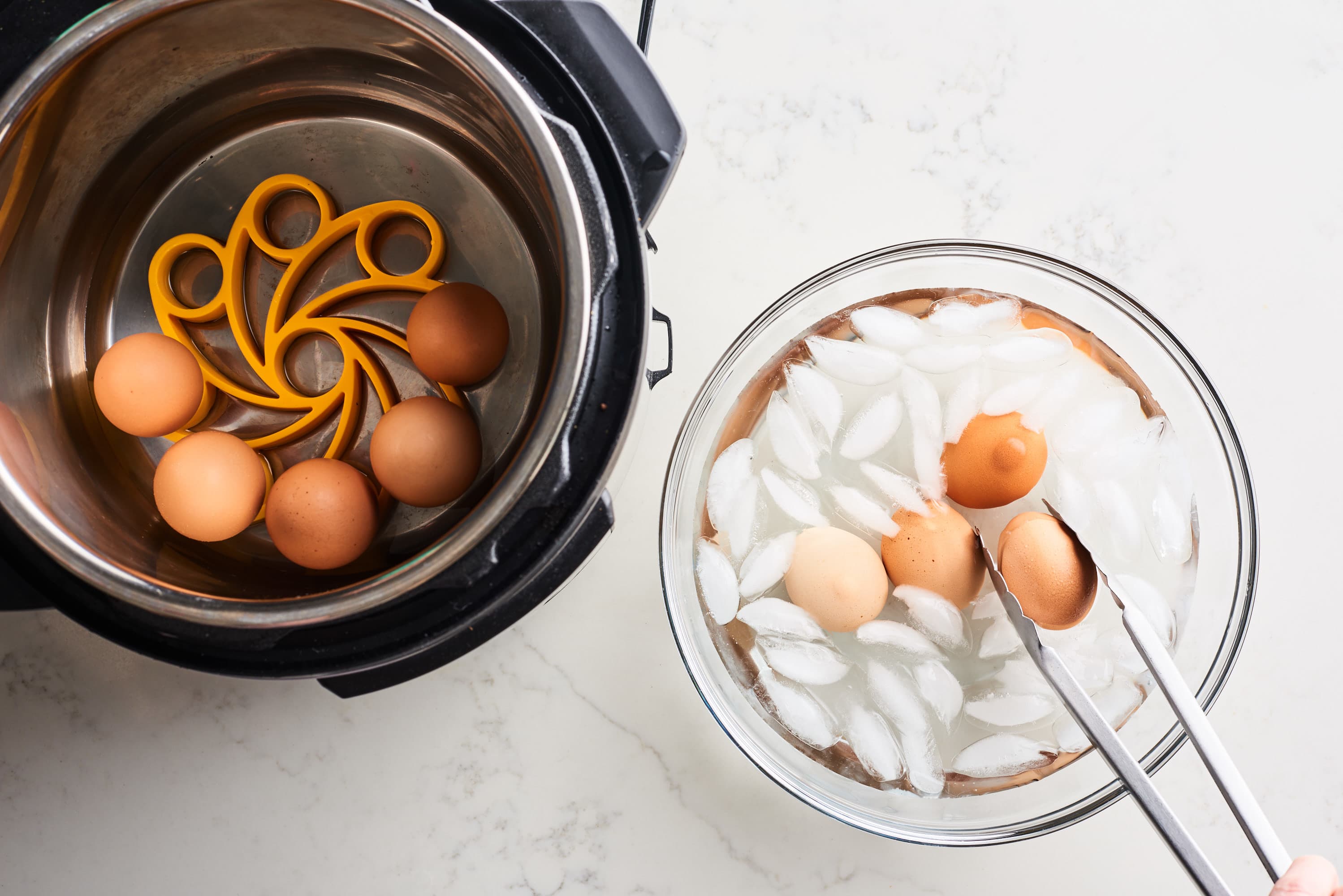 https://cdn.apartmenttherapy.info/image/upload/v1579293955/k/Photo/Recipes/2020-01-Hot-To-Instant-Pot-Hard-Boiled-Eggs/How-to-Make-the-Best-Instant-Pot-Hard-Boiled-Eggs_035.jpg
