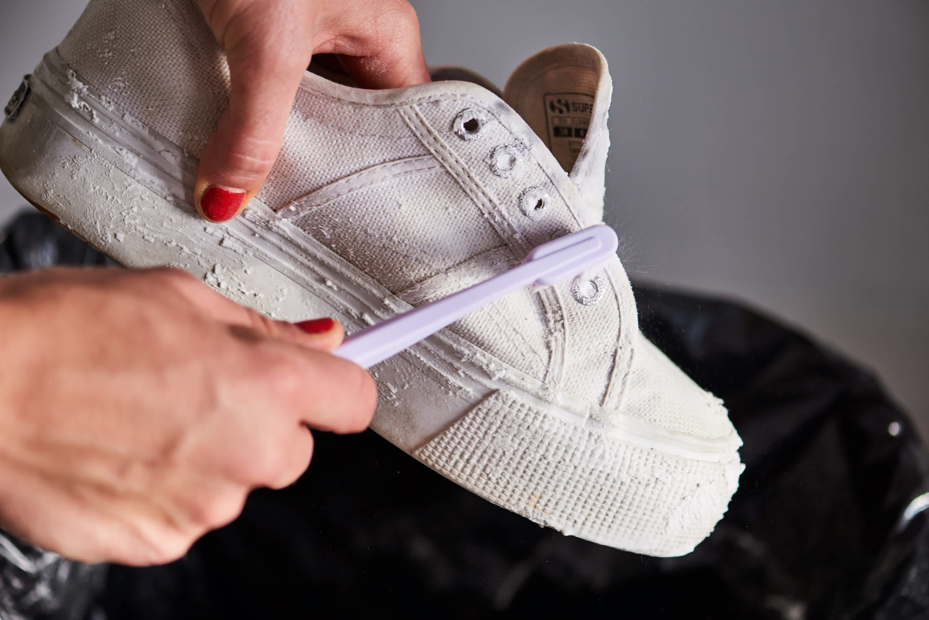 what is the best way to clean canvas shoes