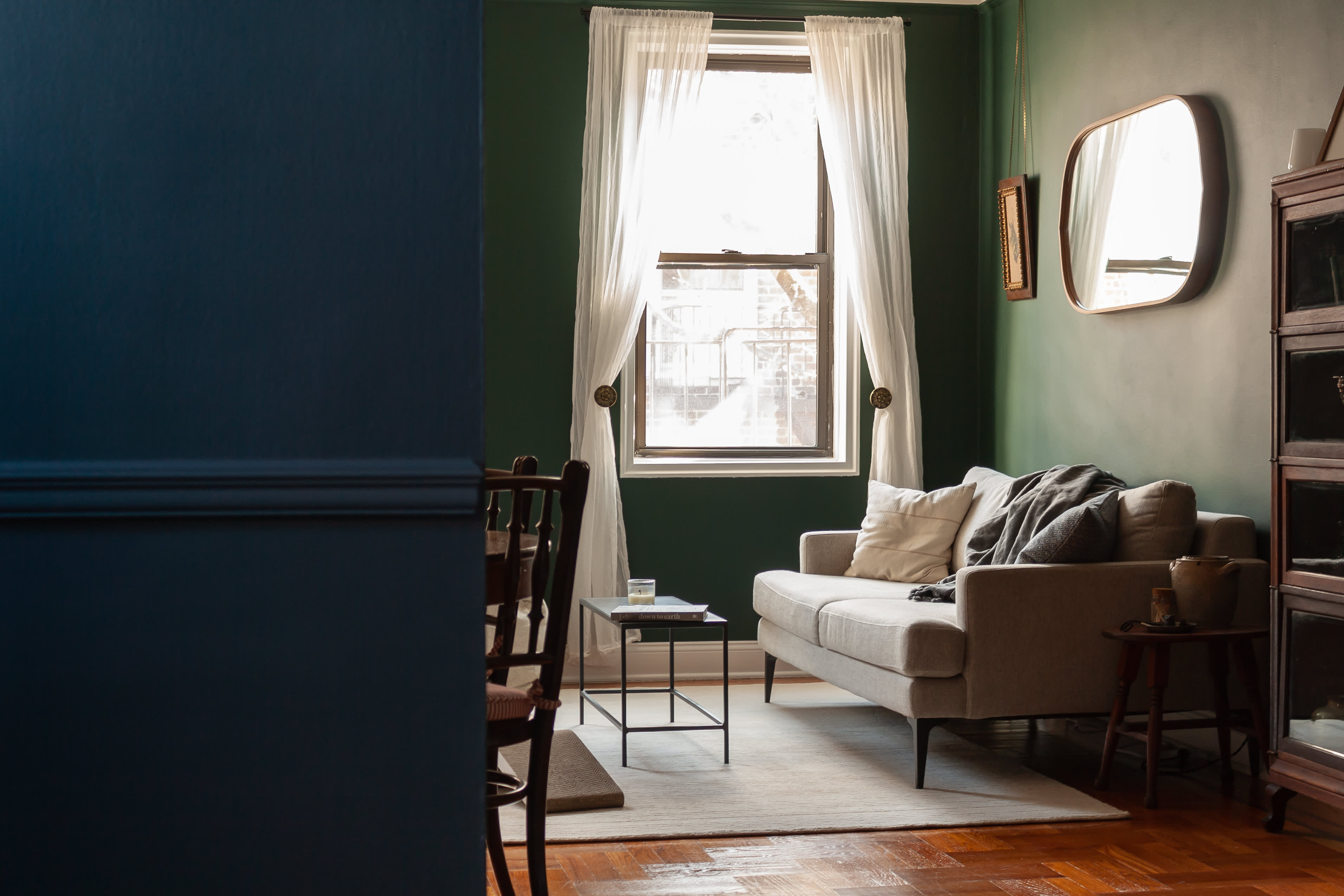 White Walls, Green Impact: Understanding the Connection Between Wall Color  and Energy Reduction