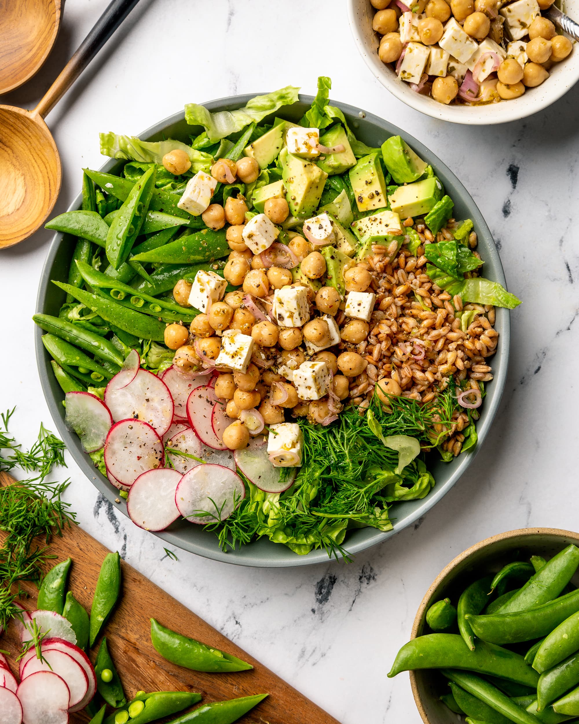 https://cdn.apartmenttherapy.info/image/upload/v1585934051/k/Photo/Recipes/2020-04-twv-marinated-chickpea-feta-salad/TheKitchnSpringSaladLG_1_of_6.jpg