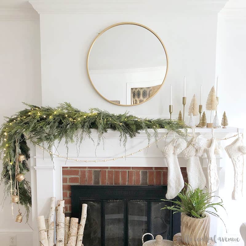 31 Mantel Decor Ideas That'Ll Make The Most Of Your Mantel Year-Round |  Apartment Therapy