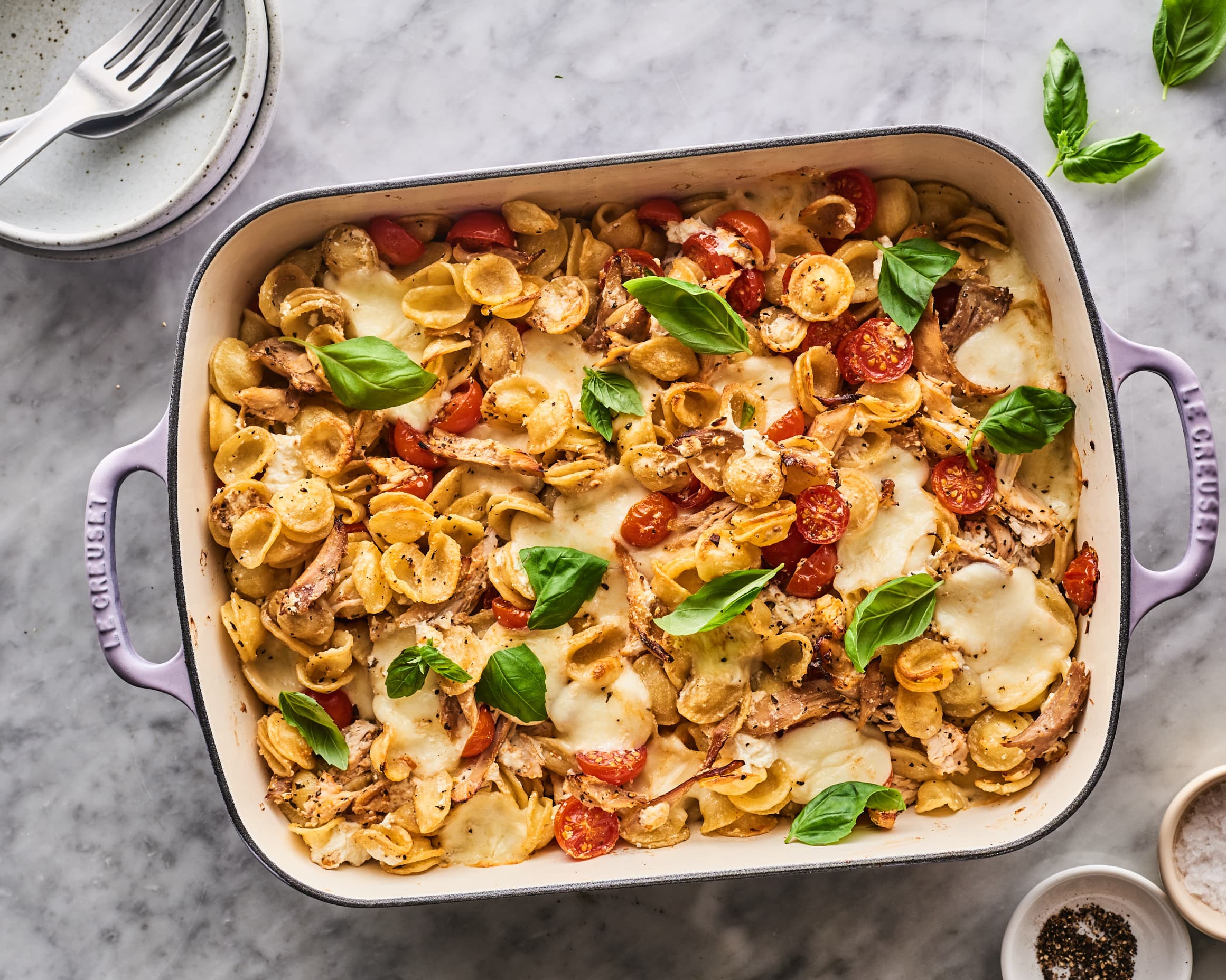 https://cdn.apartmenttherapy.info/image/upload/v1586799318/k/Photo/Series/2020-03-Snapshot-Chicken-Casseroles/5-Chicken-Casseroles_Caprese/5-Chicken-Casseroles_Caprese_081-horiz.jpg