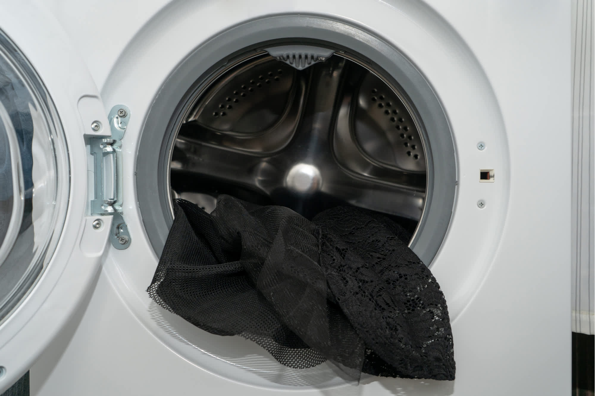How To Dry Clean At Home Without A Kit: Effective Methods For Cleaning Your  Clothes