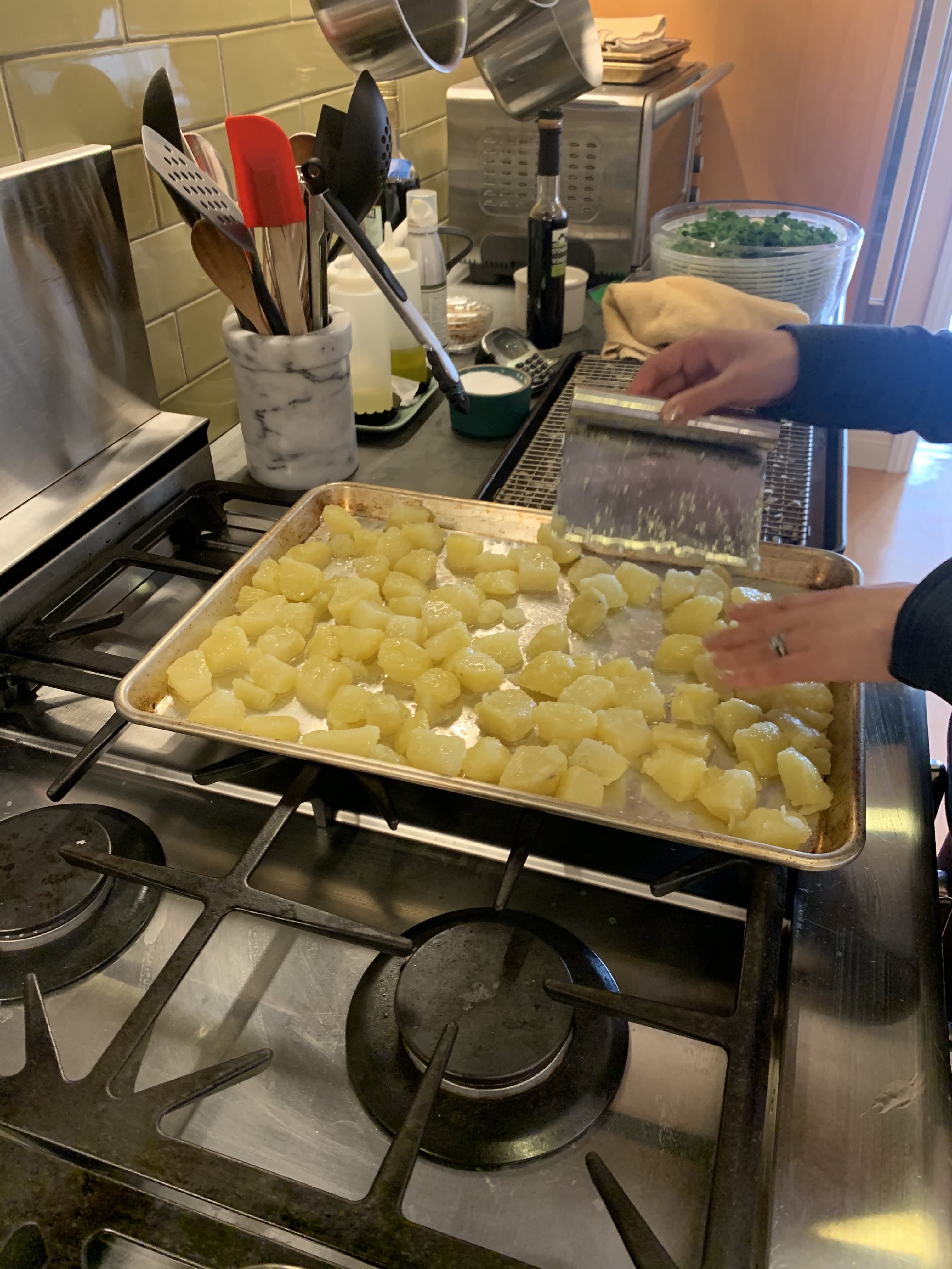 Roasted White Potatoes - IzzyCooking