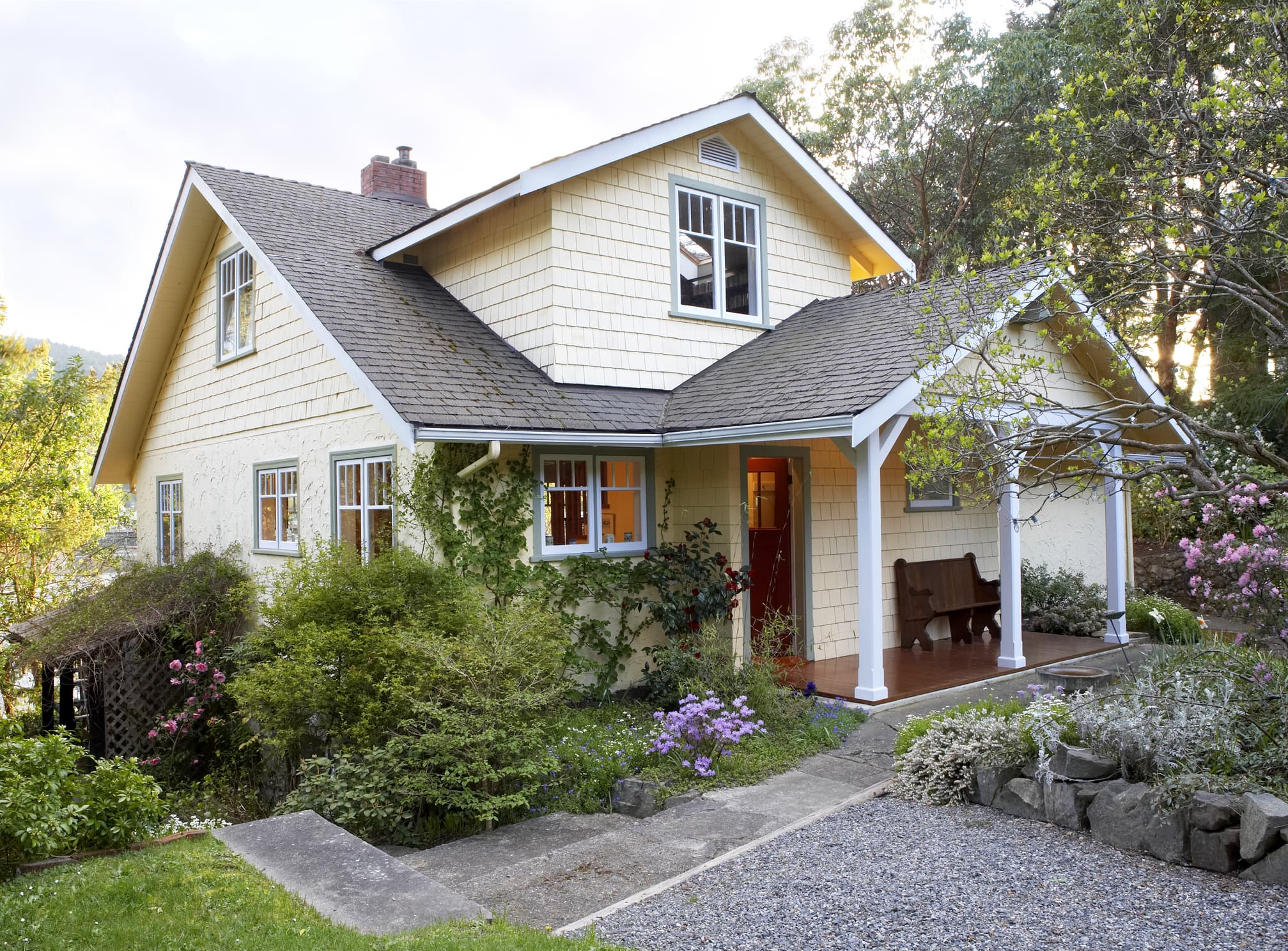 Want to turn your Seattle-area home into an Airbnb? Read this