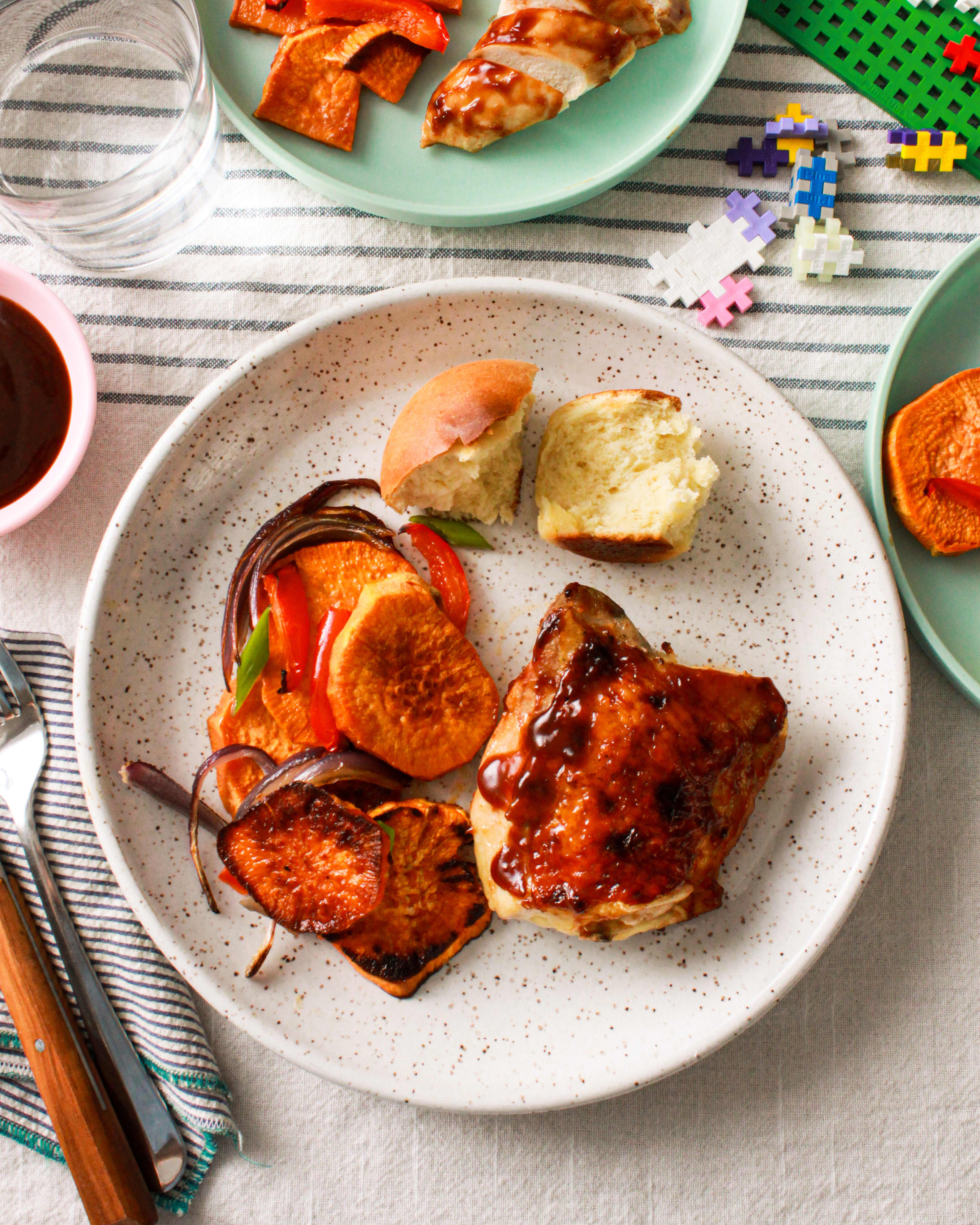 10+ Delicious Sheet Pan Chicken Dinners - Family Food on the Table