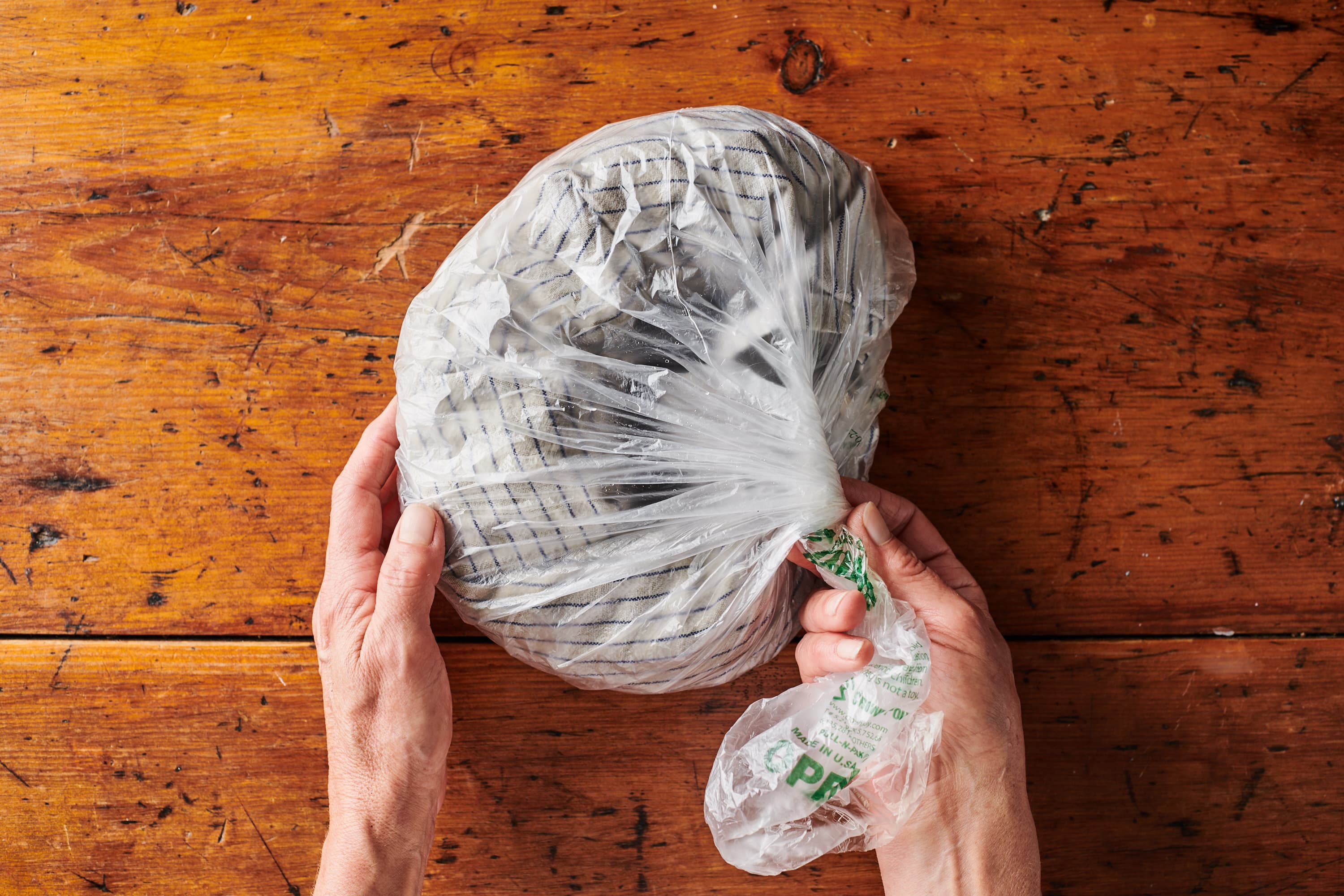 How to Achieve Perfectly Dry Lettuce Without a Salad Spinner • Everyday  Cheapskate