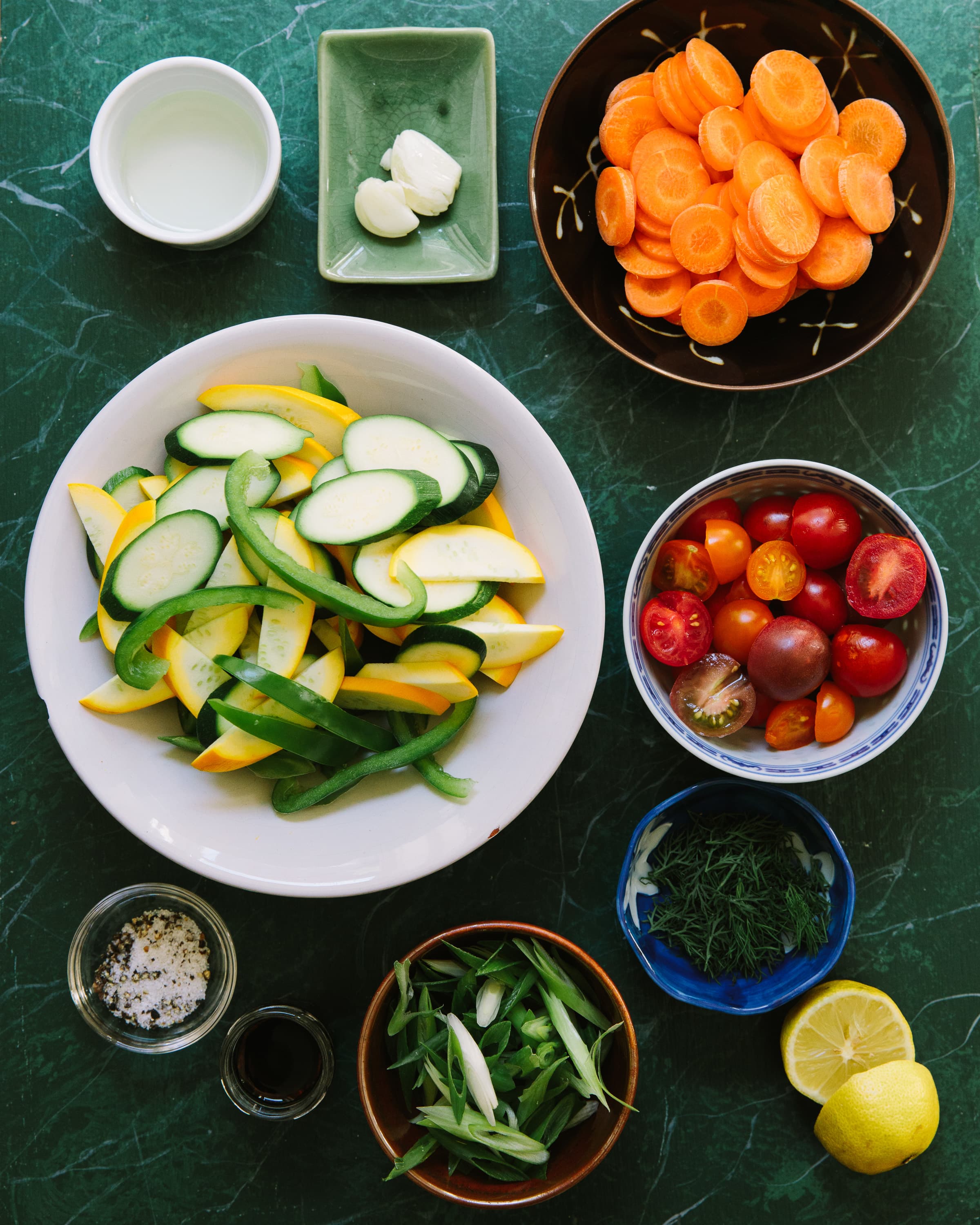 https://cdn.apartmenttherapy.info/image/upload/v1598099608/k/Photo/Recipes/2020-08-Grace-Young-Stir-Fry-Recipe-Package/farmers-market-vegetable-stir-fry/grace-young-the-kitchn-christine-han-photography-104.jpg