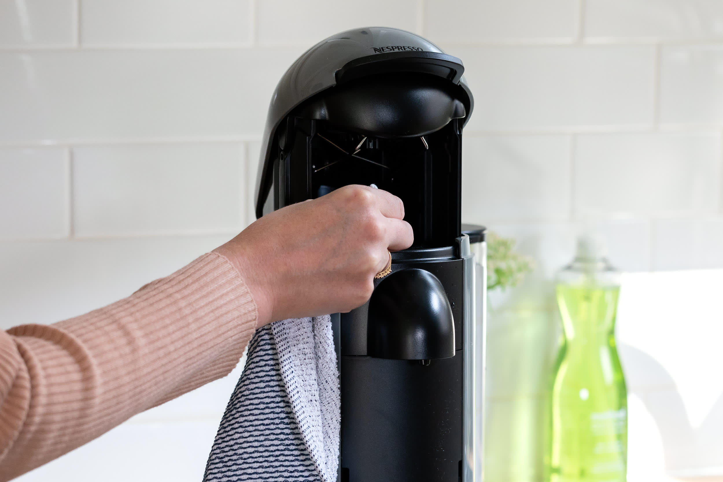 How to Clean a Machine - Descale | Kitchn