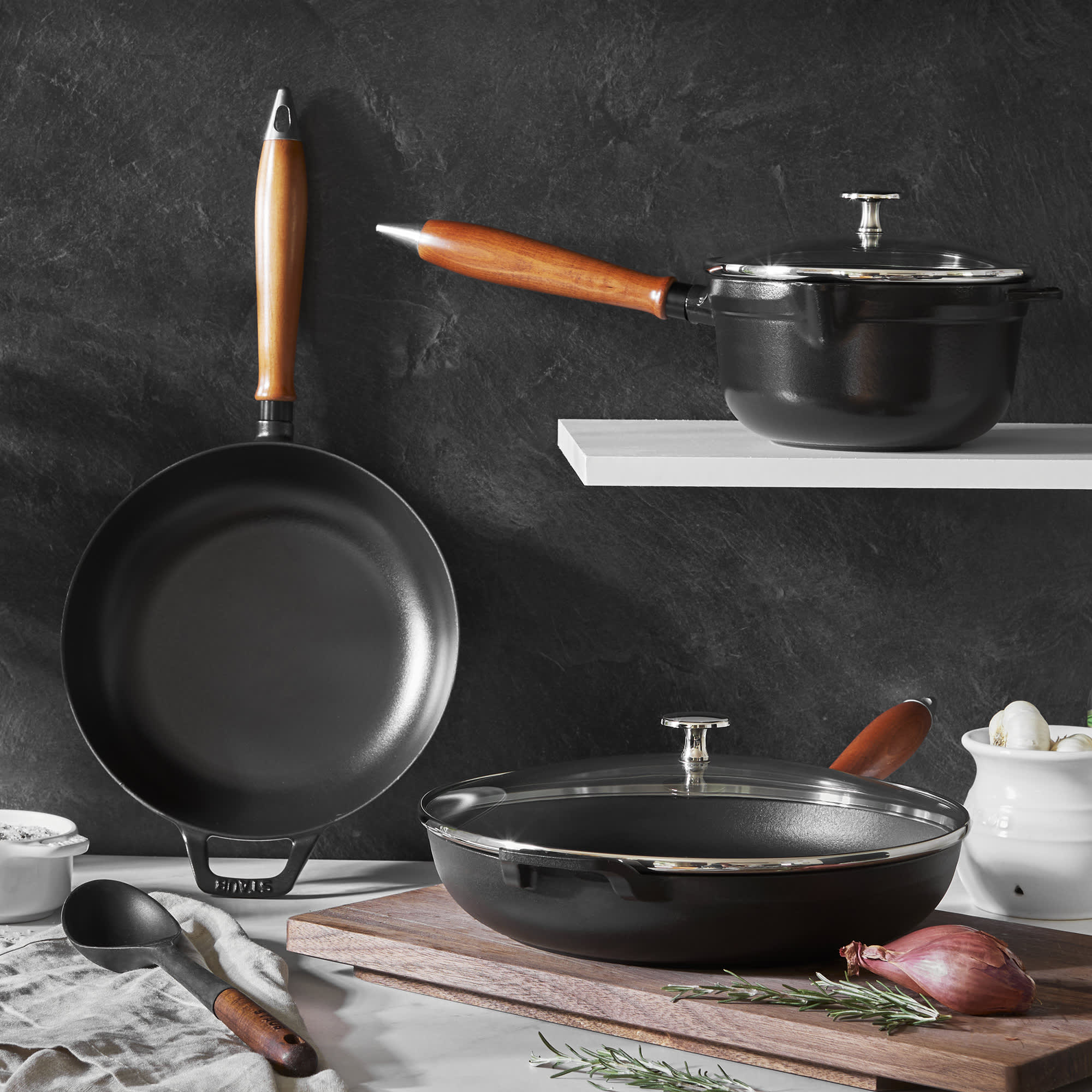 Staub Frying-Pan with Wooden Handle Black