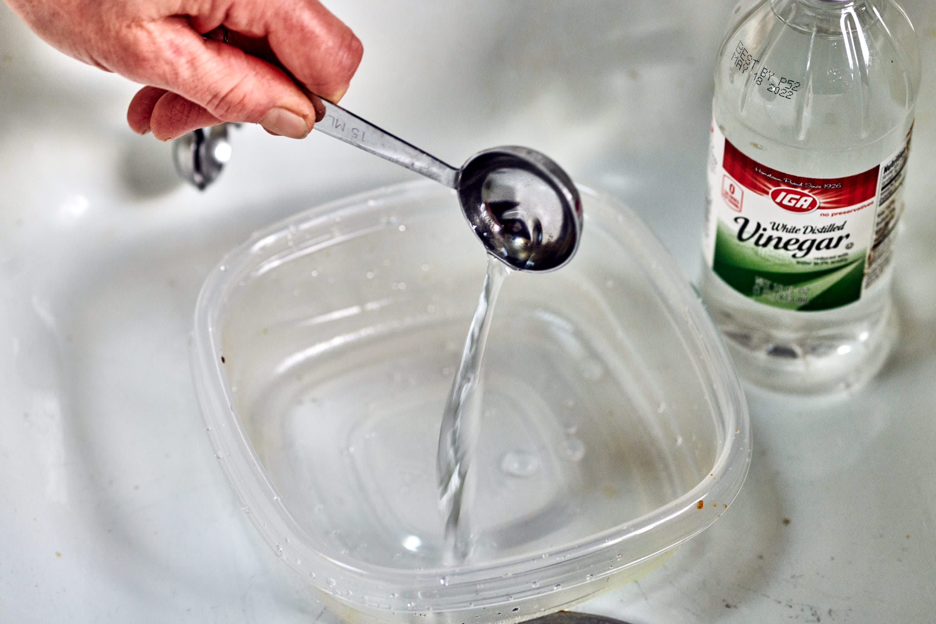 The Best Methods for Cleaning Stained Plastic Food Containers | Kitchn