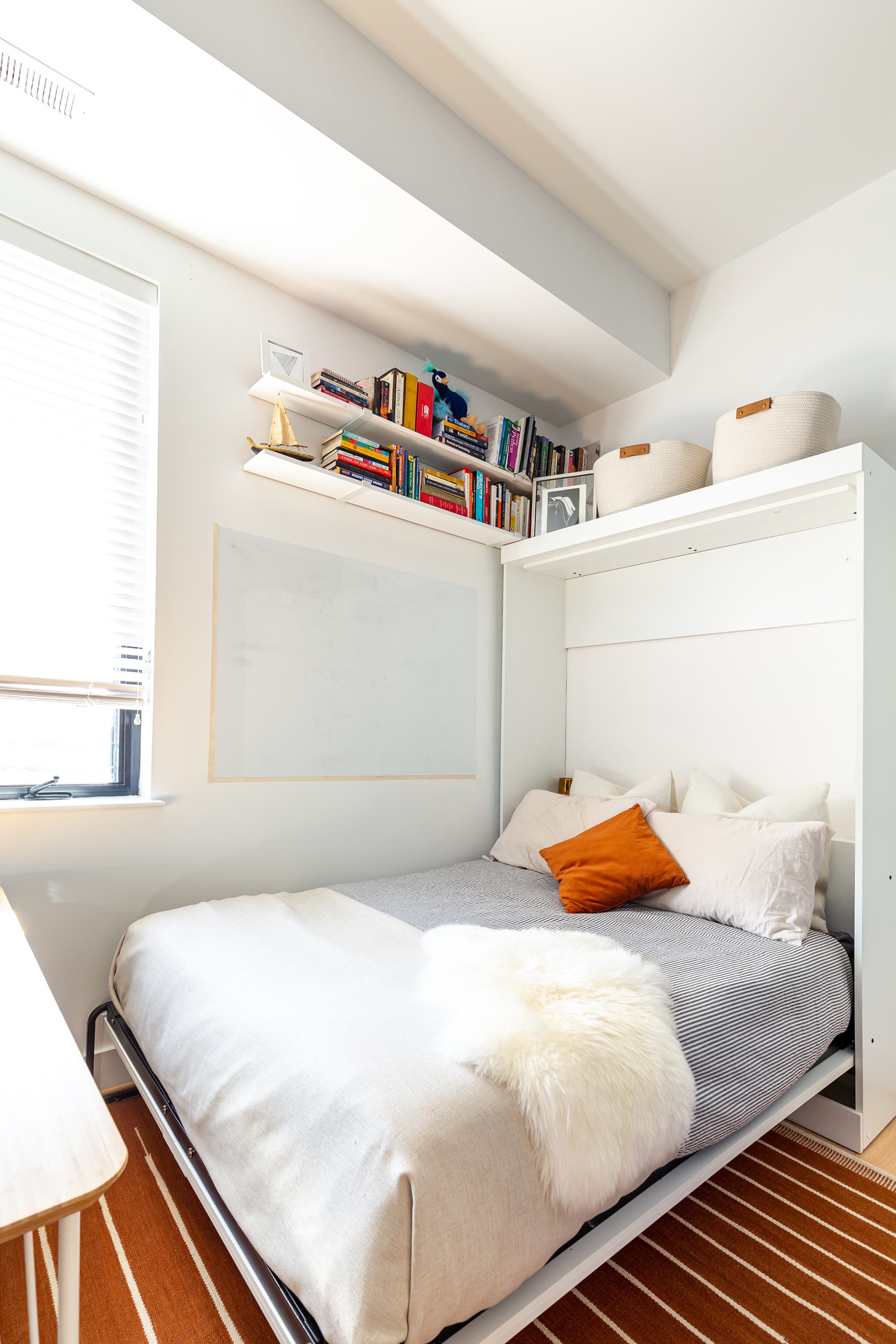 35 Small Bedroom Ideas for Maximizing Space and Style | Apartment ...